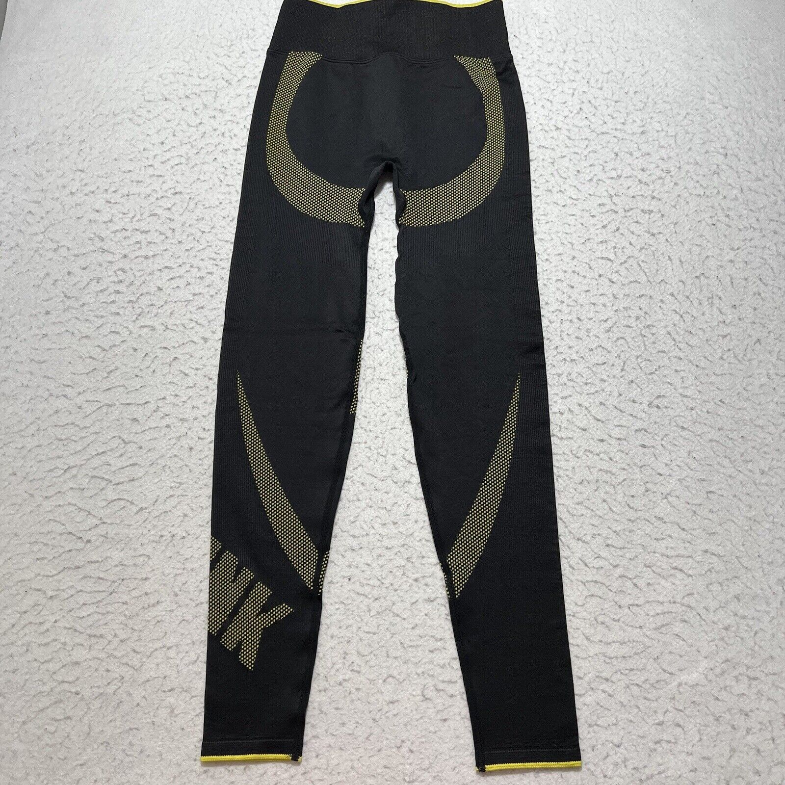 Victoria's Secret Victoria's Secret PINK Black + Neon Full Length Leggings Size 28" / US 6 / IT 42 - 5 Thumbnail