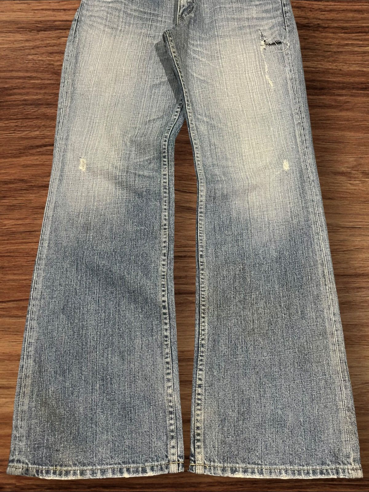 Levi's Vintage Y2K Levi’s Blue Washed Distressed Flare Jeans Size US 31 - 12 Thumbnail