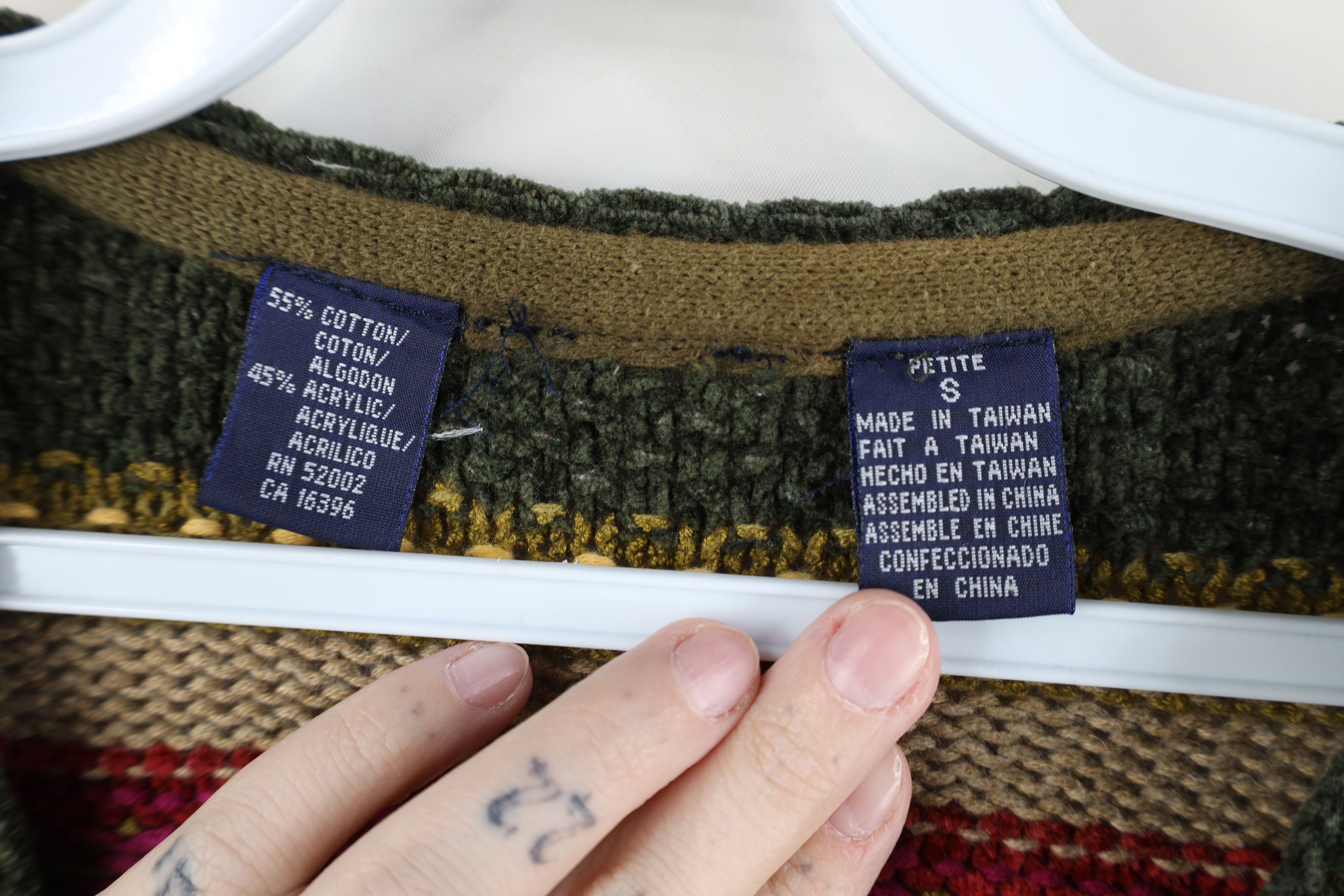 Vintage Vintage 90s Streetwear Fair Isle Knit Cardigan Sweater Size S / US 4 / IT 40 - 9 Thumbnail