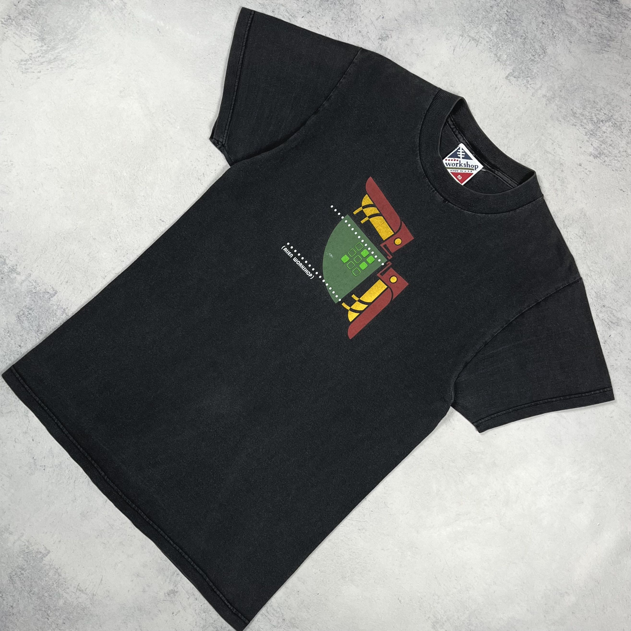Alien Workshop Vintage Alien Workshop Rare Sunfaded T Shirt 90’s Size US S / EU 44-46 / 1 - 1 Thumbnail