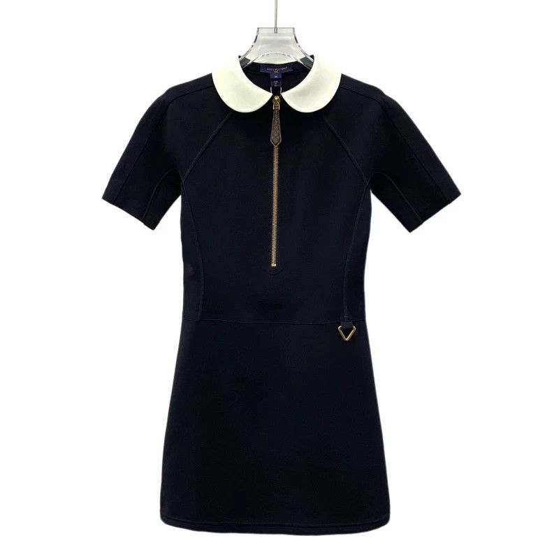 Louis Vuitton Louis Vuitton 24 Black Doll Neck Half Zipper Short Sleeve Size XS / US 0-2 / IT 36-38 - 1 Thumbnail