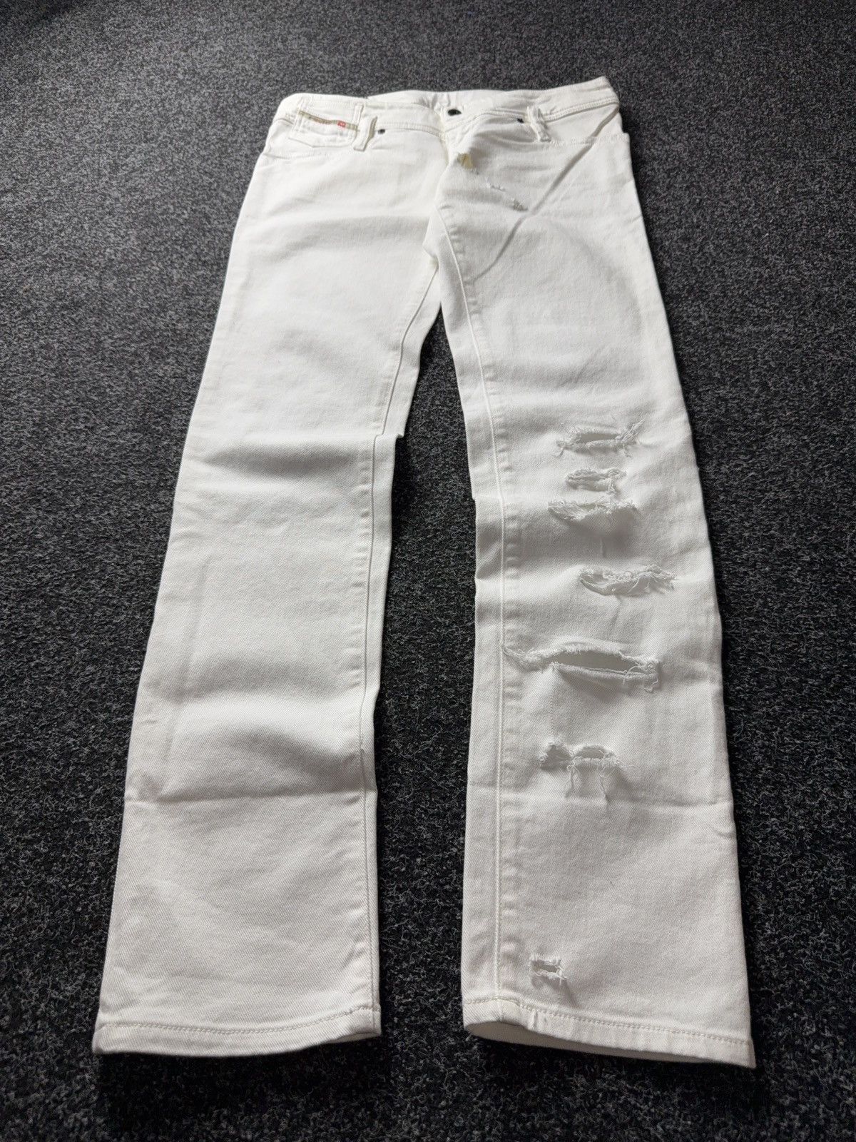 Diesel Luxury 00s Diesel Distressed White Jeans Slim Straight Y2K Size 30" / US 8 / IT 44 - 1 Thumbnail