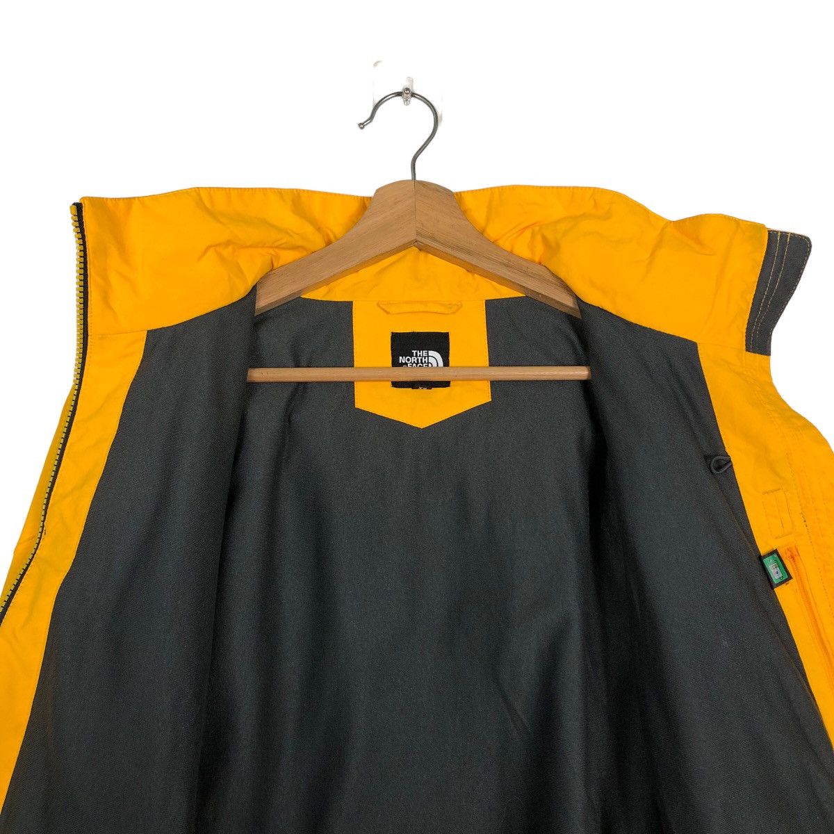 The North Face 🔥Goretex The North Face Windbreaker Jacket Waterproof Size US XS / EU 42 / 0 - 12 Thumbnail