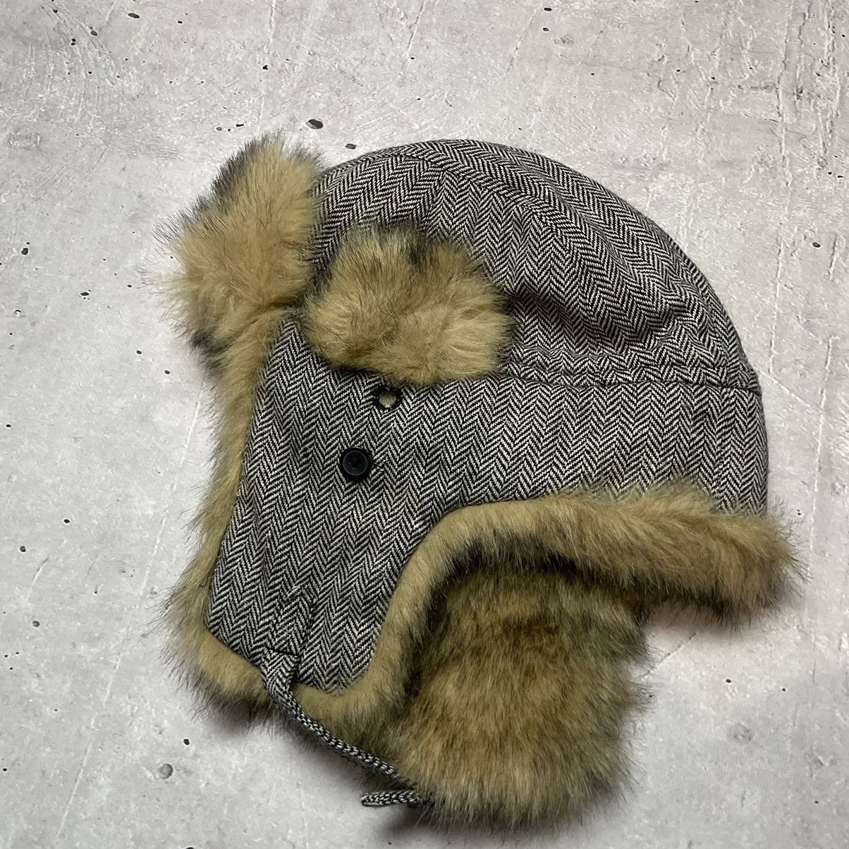 Vintage Vintage Hat Ushanka Mohair Fuzzy Y2K Cap Size ONE SIZE - 7 Thumbnail