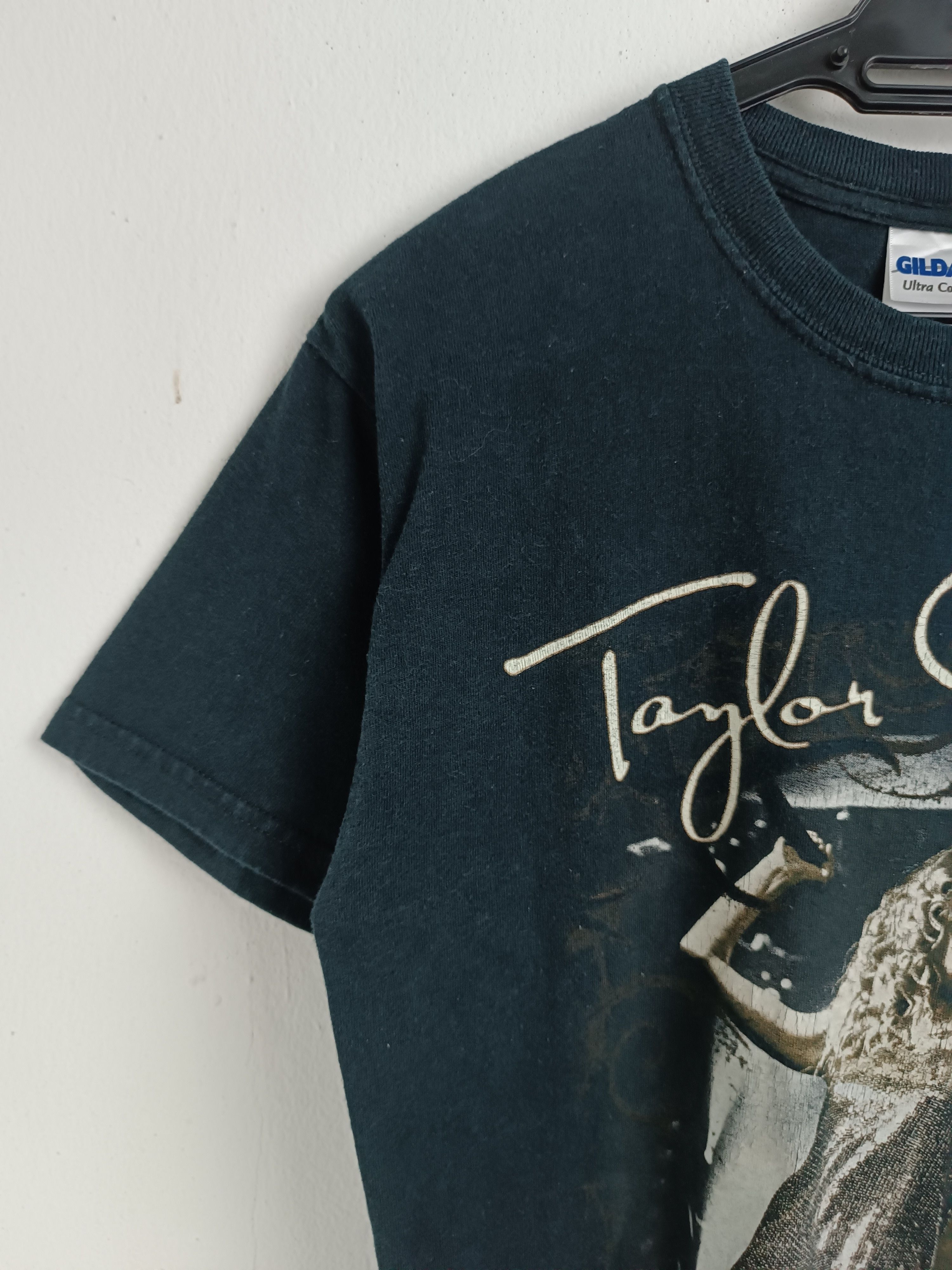 Rap Tees VINTAGE TAYLOR SWIFT TOUR TEE swifties harry styles Size US S / EU 44-46 / 1 - 5 Thumbnail