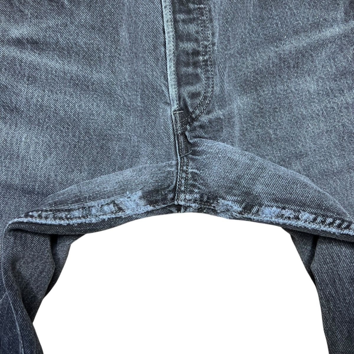Levi's 1990s Levi’s 501 Button Fly Made In USA Black Denim Jeans Size US 26 / EU 42 - 12 Thumbnail