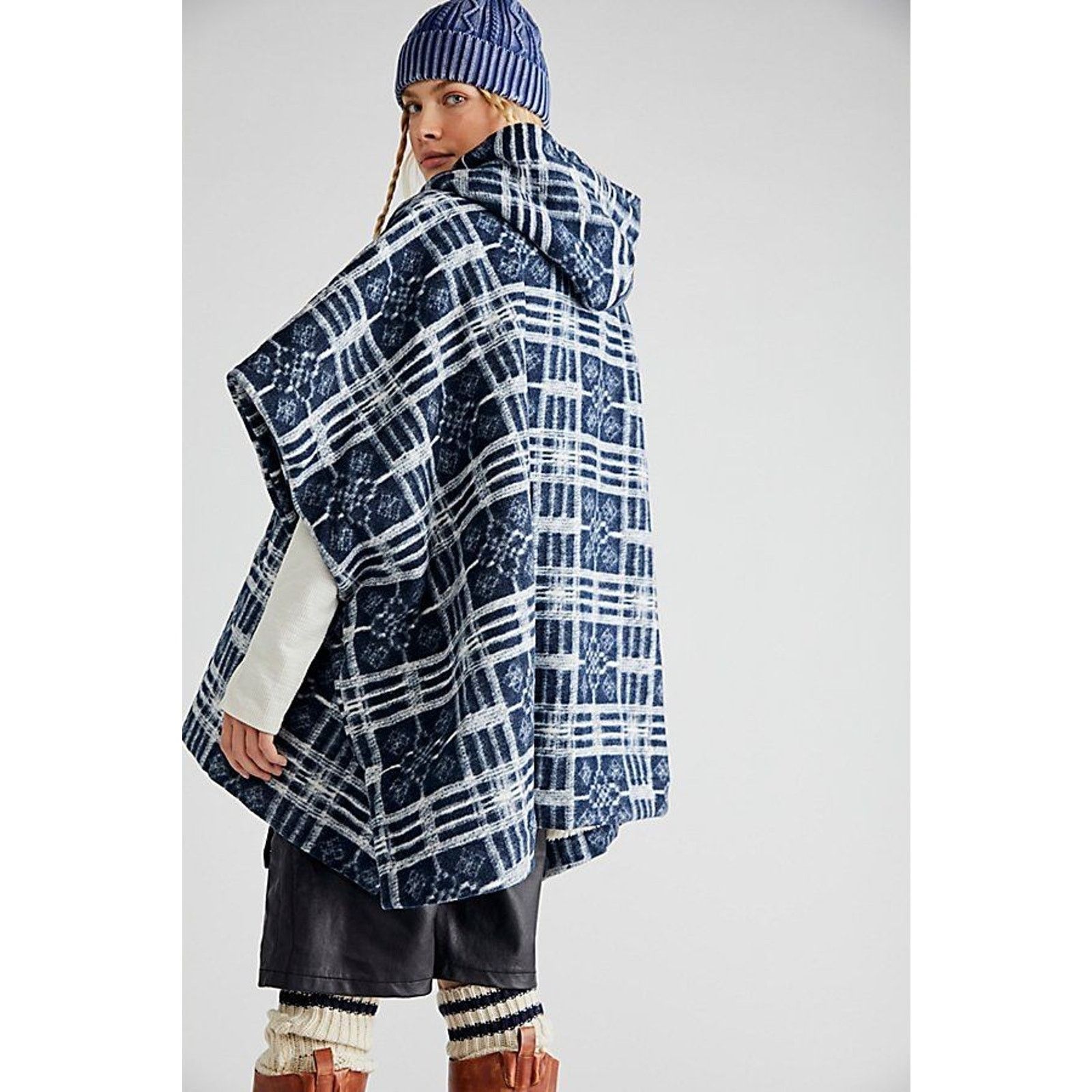 Free People NWT Free People Miss You Poncho SLOUCHY Plaid M/L Carbon Size L / US 10 / IT 46 - 3 Thumbnail