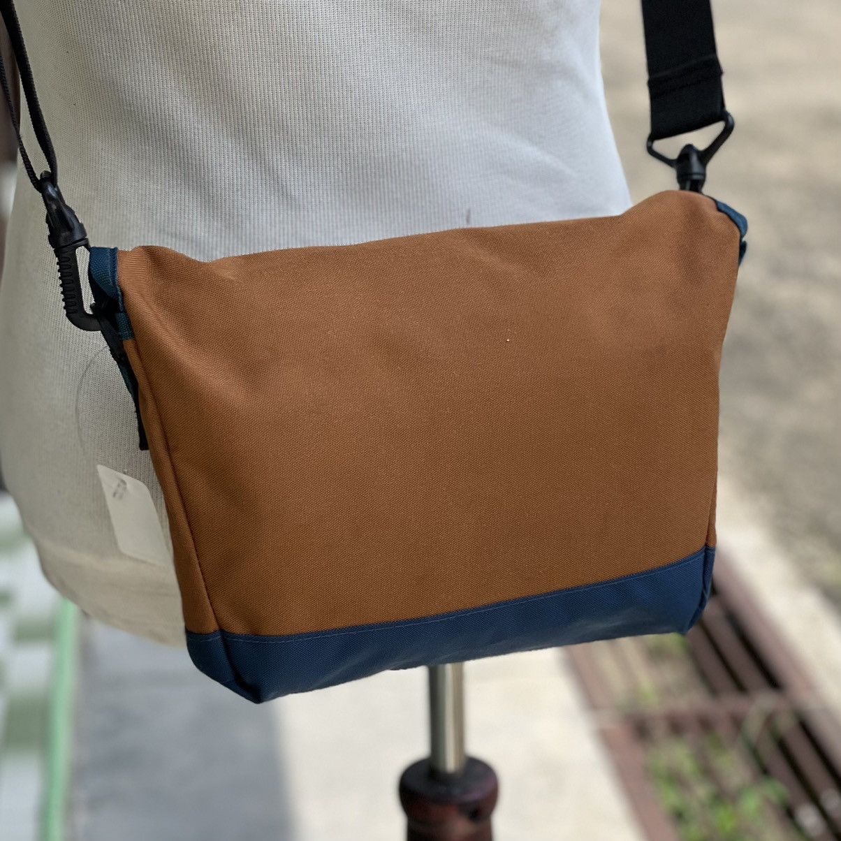 Japanese Brand 🔥 RARE MULTI COLOUR CORDURA FABRIC CROSSBODY Size ONE SIZE - 4 Thumbnail
