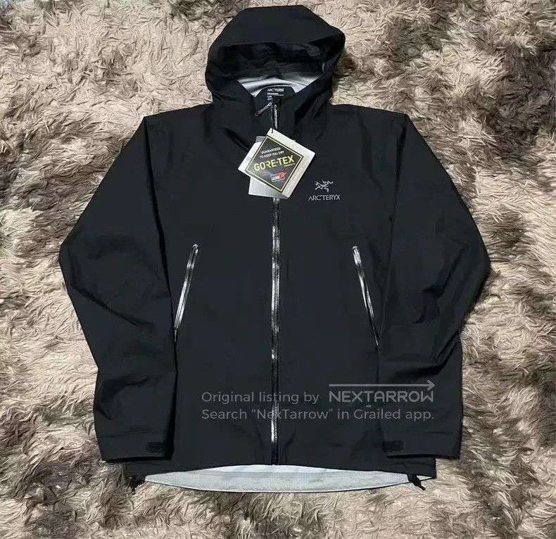 Arc'teryx Arc Hardshell Waterproof Jacket Black Size US L / EU 52-54 / 3 - 1 Thumbnail