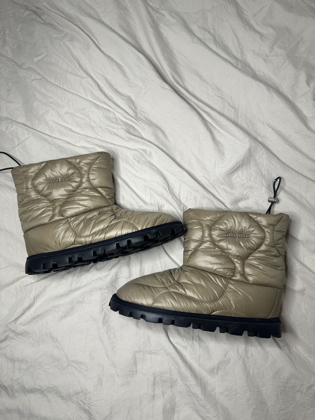 Miu Miu Miu Miu Snow Boots Beige AW21 Size US 9 / IT 39 - 1 Thumbnail