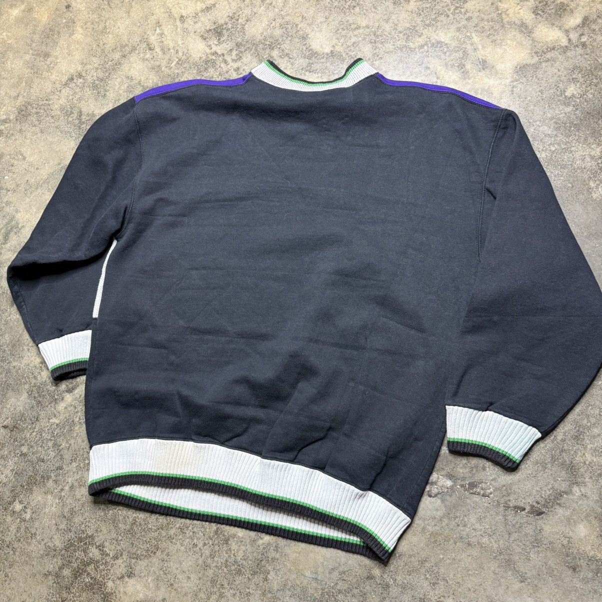 Vintage vintage grand rapids hoops baggy basketball tshirt Size US L / EU 52-54 / 3 - 6 Thumbnail