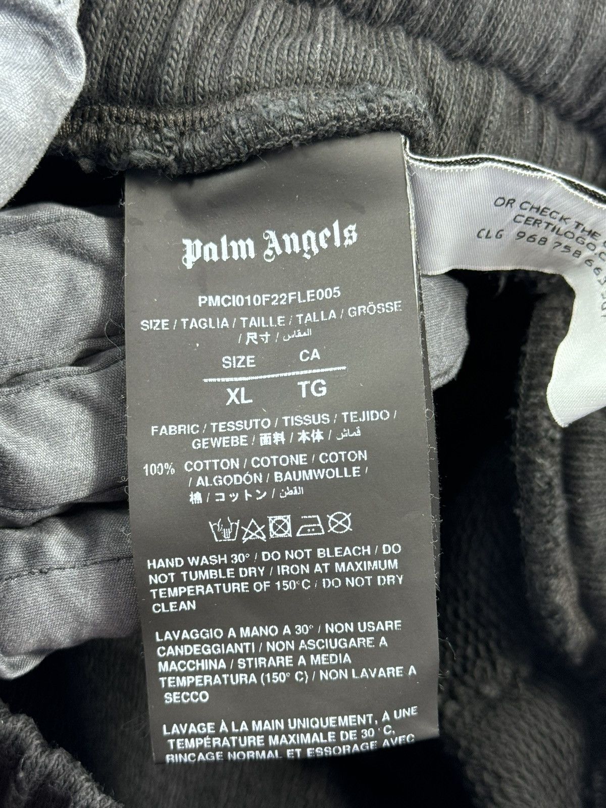 Palm Angels PALM FLAME PRINT SHORTS Size US 36 / EU 52 - 4 Thumbnail