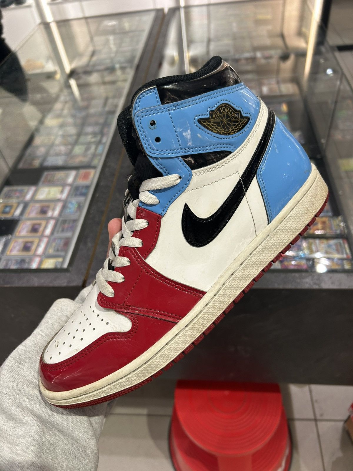 Jordan Brand Jordan 1 High Fearless UNC Chicago Size US 10.5 / EU 43-44 - 2 Thumbnail