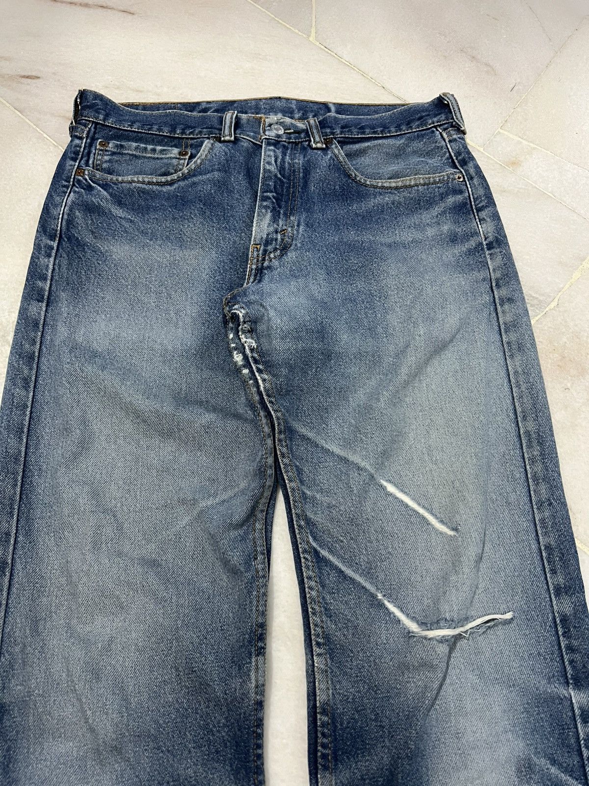 Levi's × Levi's Vintage Clothing 💥Baggy💥90s Style Levis 505 Distress Washed Jean Size US 33 - 3 Thumbnail