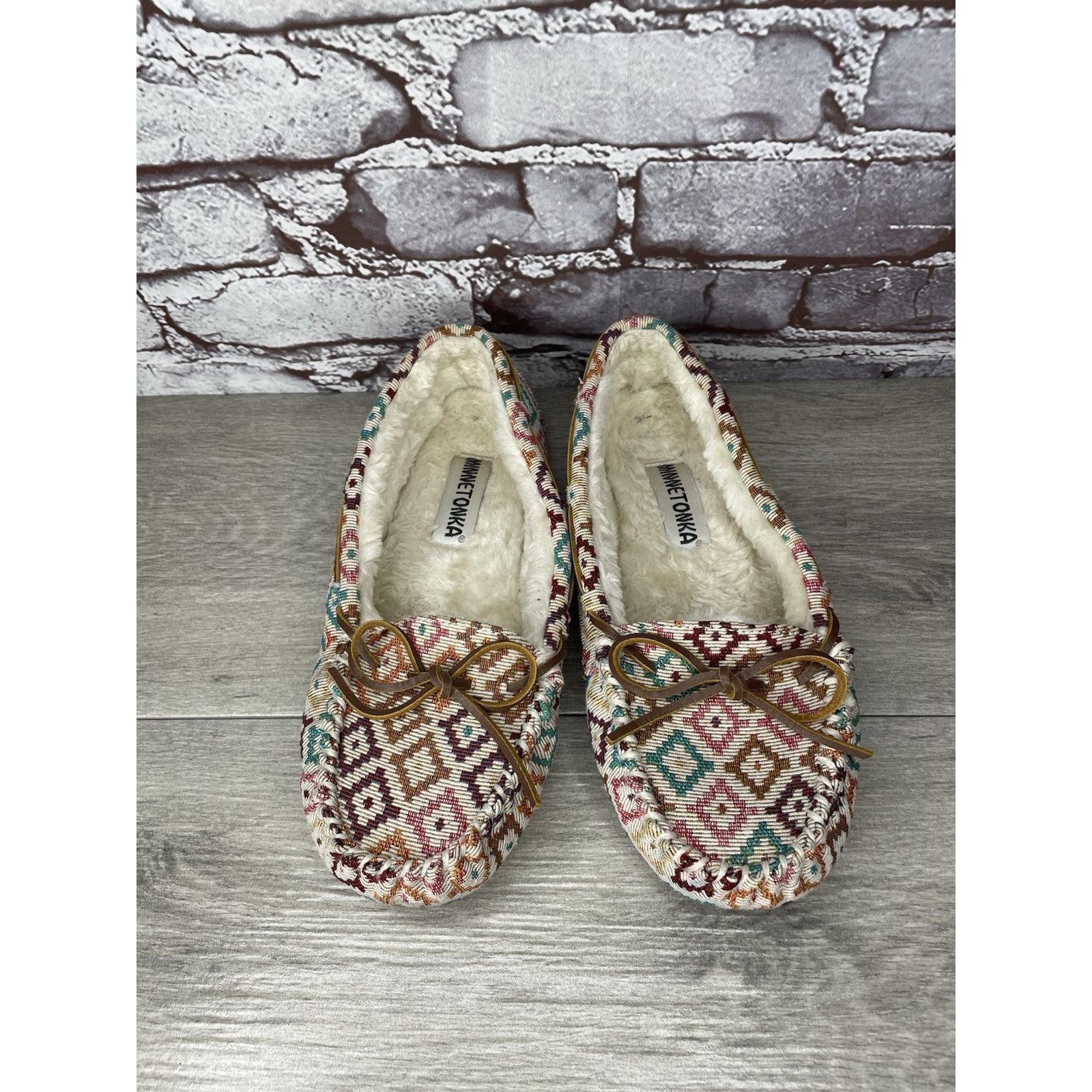 Minnetonka Minnetonka Sally Moccasins Cream Aztec Southwest Faux Fur Li Size US 10 / IT 40 - 9 Thumbnail
