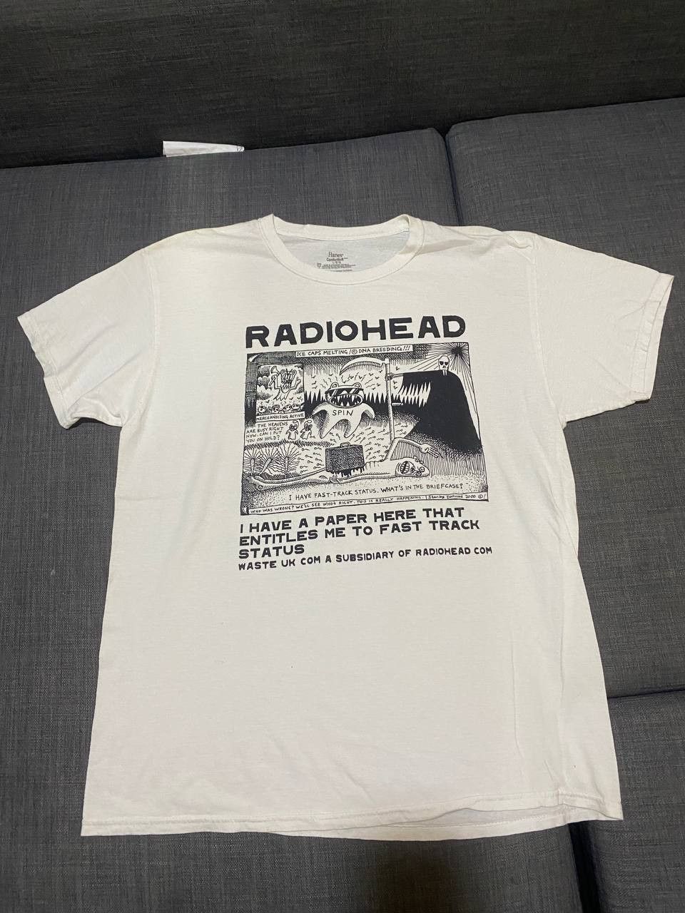 Band Tees Radiohead Stanley Donwood 2000 Band Tee Size US L / EU 52-54 / 3 - 1 Thumbnail