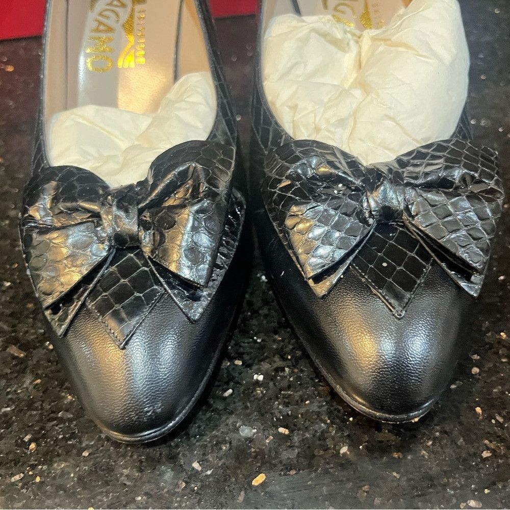 Salvatore Ferragamo Salvatore Ferragamo Black Croc Textured Heels Size US 9.5 / IT 39.5 - 5 Thumbnail