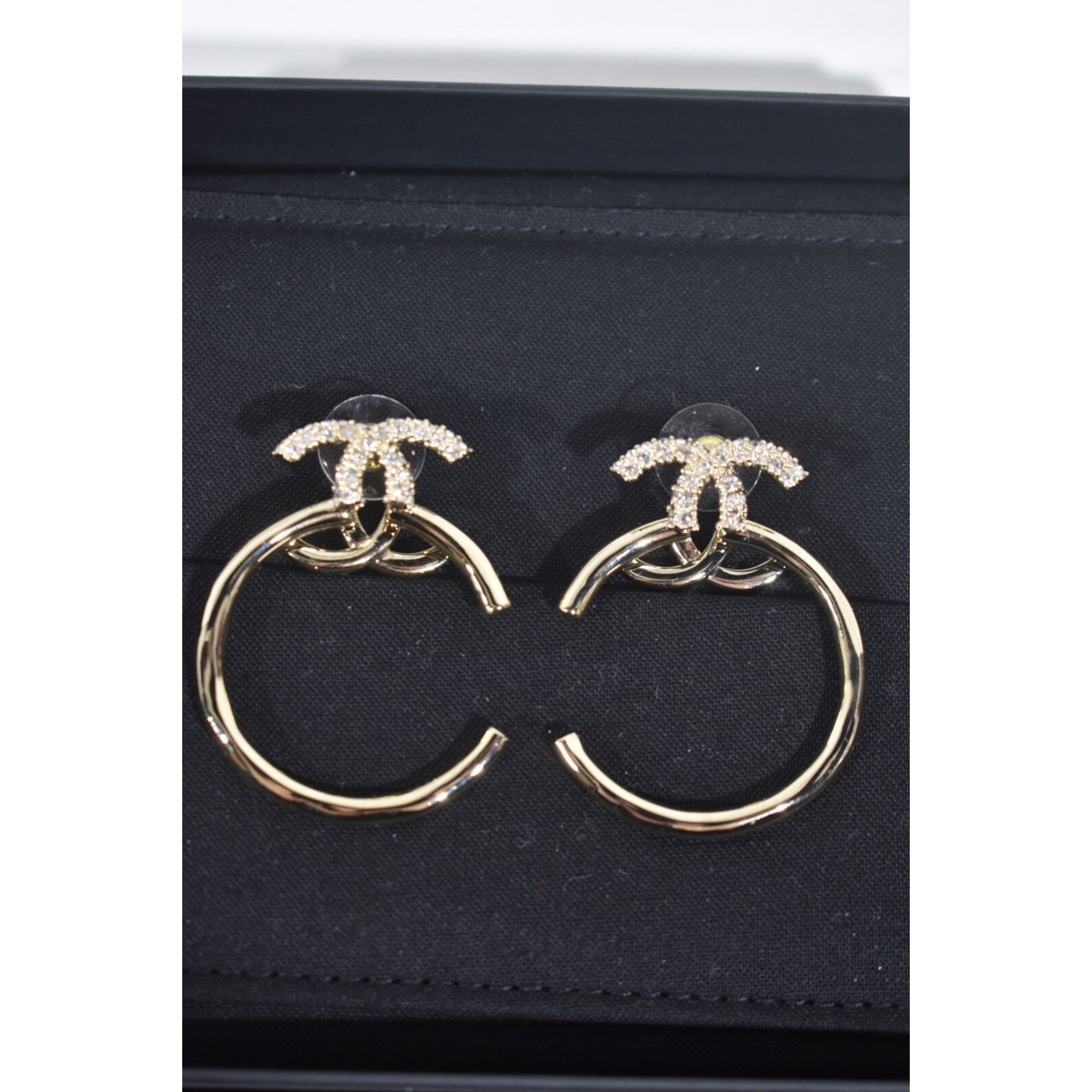 Chanel Chanel Gold Crystal Interlocking Stud Classic Hoop Earring Size ONE SIZE - 6 Thumbnail
