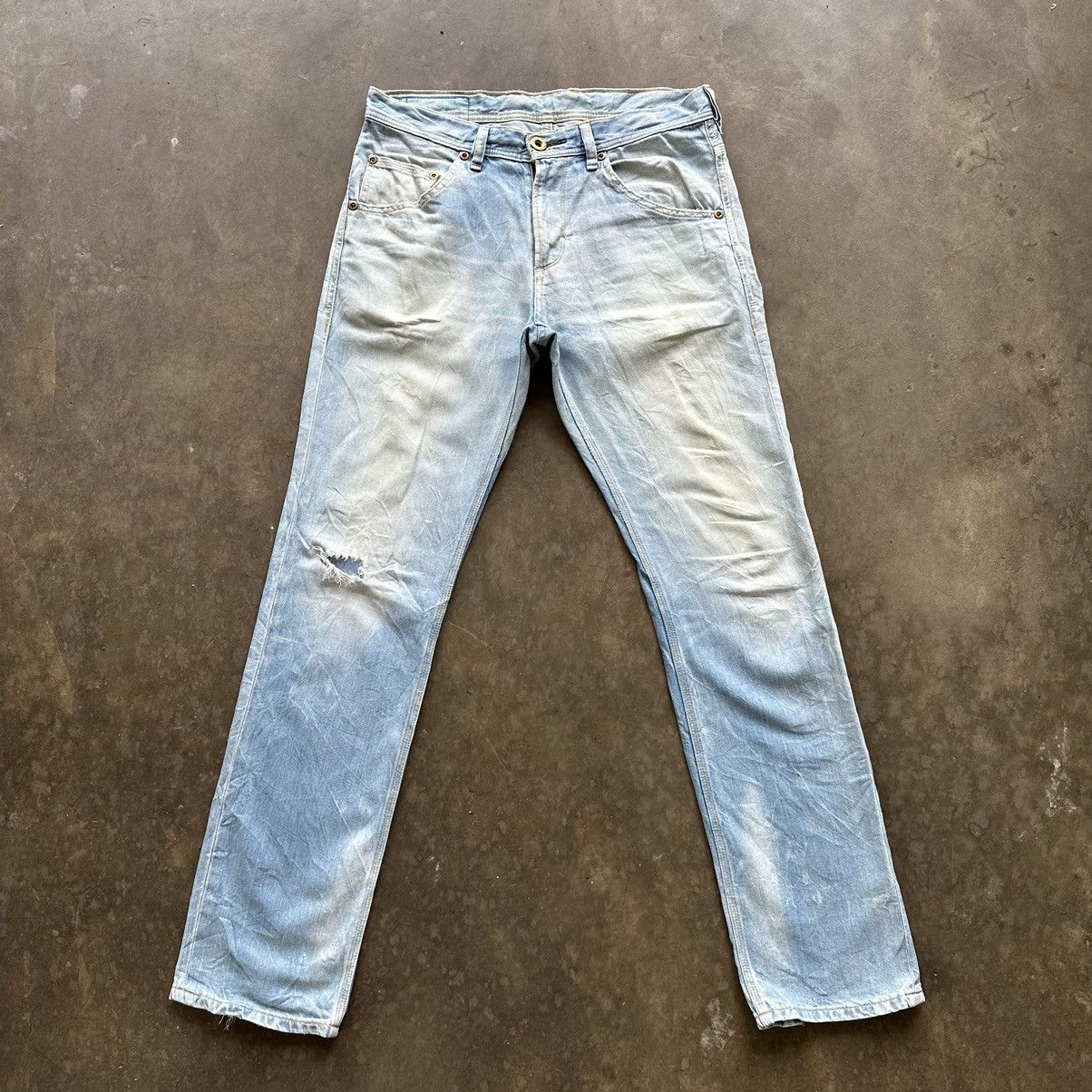 Japanese Brand Vintage Back Numbers Lightwash Faded Distressed Denim Jean Size US 32 / EU 48 - 1 Thumbnail