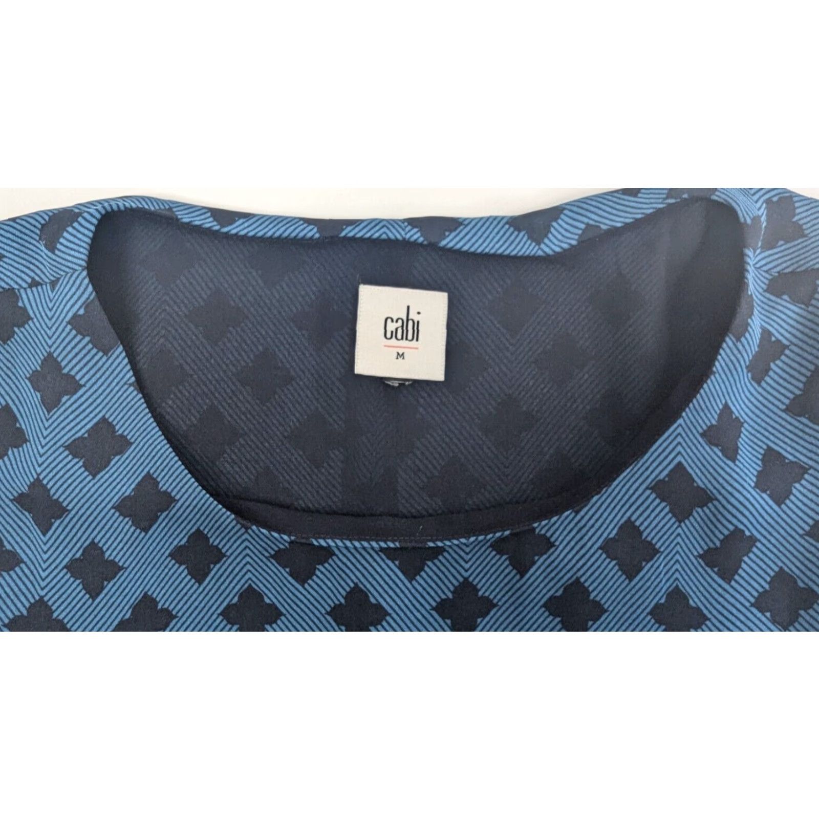 Vintage CAbi Blouse Shirt Cap Sleeve Round Neck Women M Blue Pacific Foulard Peplum Lightweight Geometric Pattern Size M / US 6-8 / IT 42-44 - 6 Thumbnail