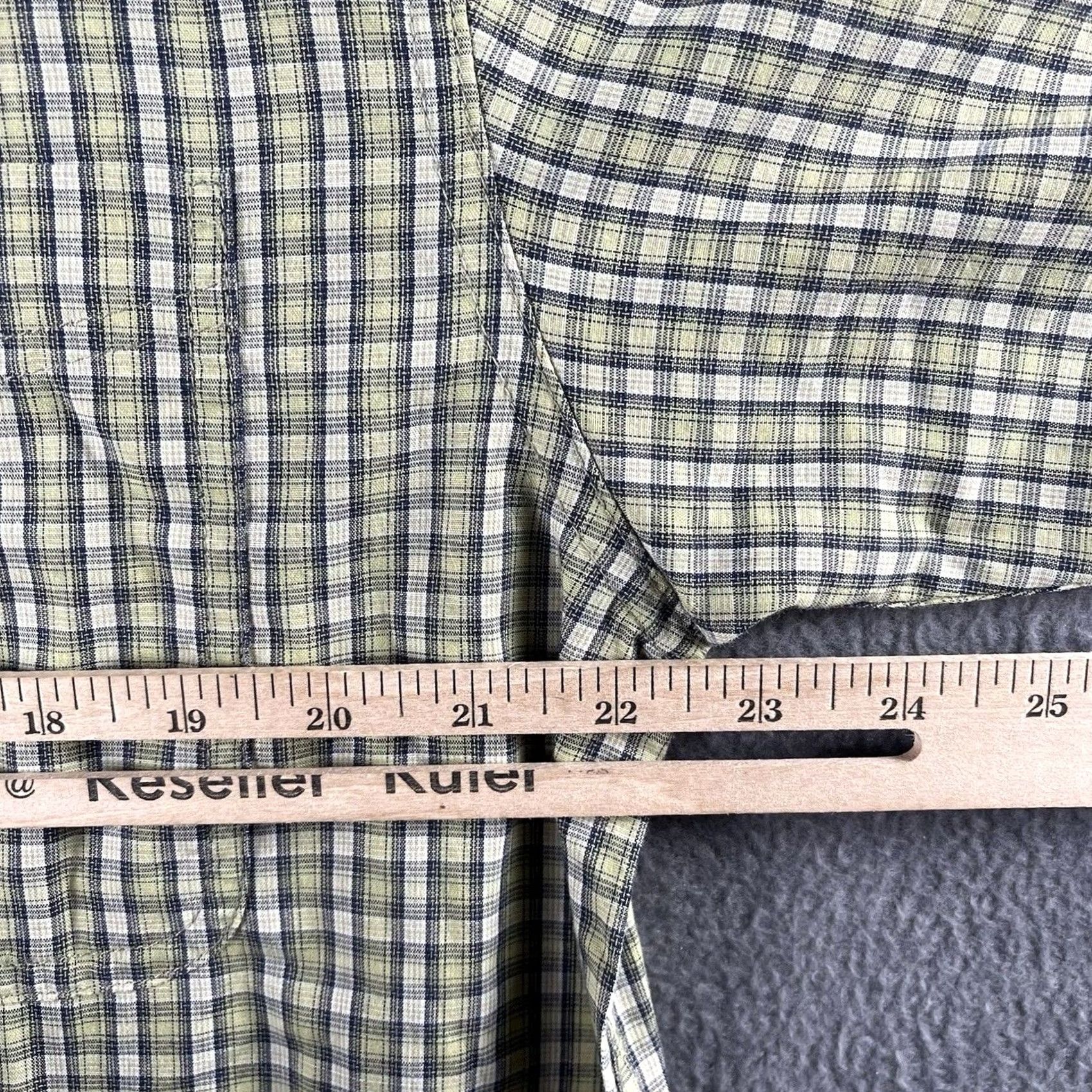 Wrangler Wrangler Riata Shirt Men's Size Large Grey Black Plaid Short Sleeve Button Down Size US L / EU 52-54 / 3 - 5 Thumbnail