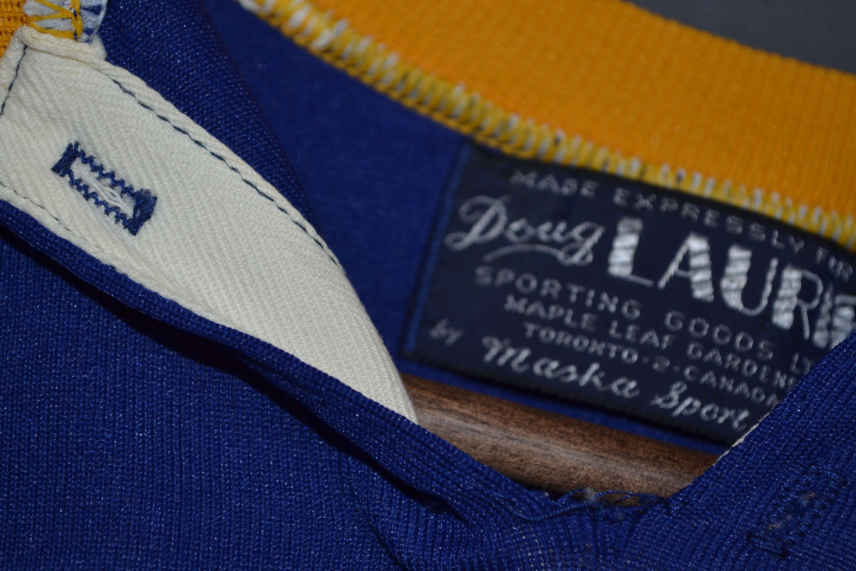 Vintage 70s Sammy Sabre Mascot Vintage Buffalo Sabres Doug Laurie Size US XXS / EU 40 - 8 Thumbnail