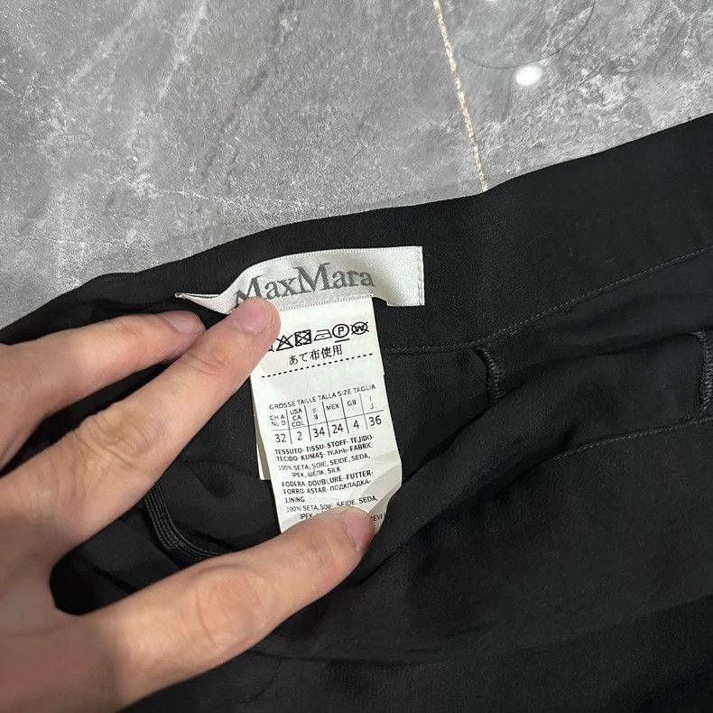 Prada MaxMara HalfLength Skirt with Irregular Design -2505 Size US 26 / EU 42 - 3 Thumbnail