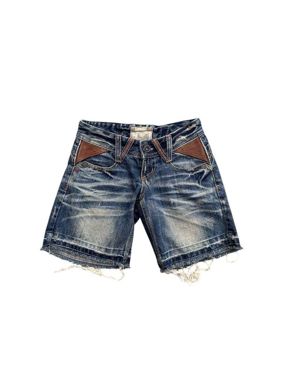Japanese Brand Japanese Lolita Jeans Short Denim Size US 32 / EU 48 - 1 Thumbnail