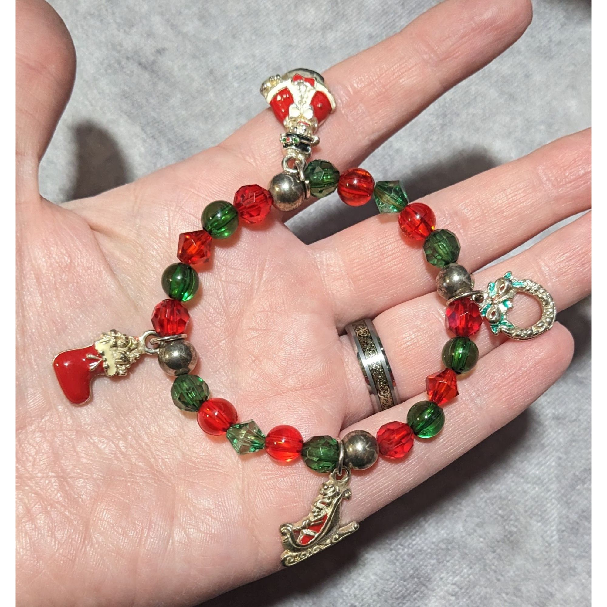 Other Christmas Holiday Charm Beaded Stretch Bracelet Size ONE SIZE - 6 Thumbnail