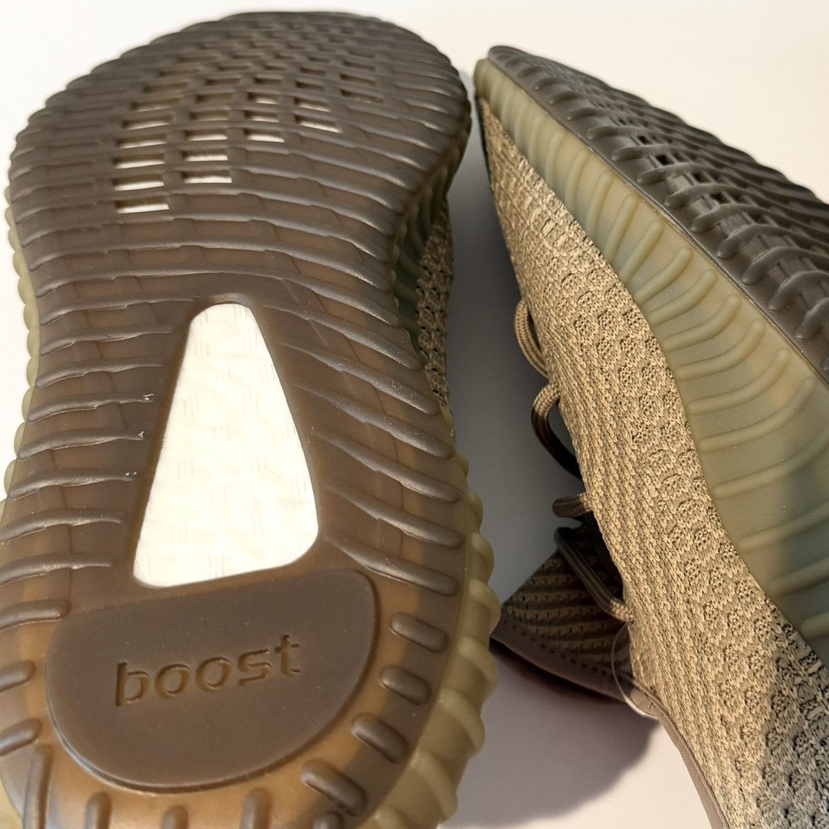 Yeezy Yeezy Boost 350 V2 Sand Taupe #158 New With Box Size 11 Size US 11 / EU 44 - 4 Thumbnail