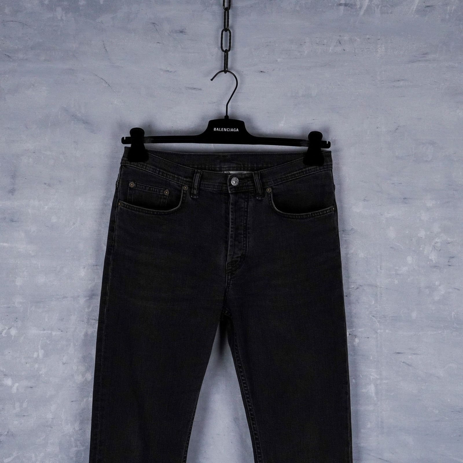 Acne Studios Acne studios black washed slim fit stretch denim jeans pants Size US 30 / EU 46 - 2 Thumbnail