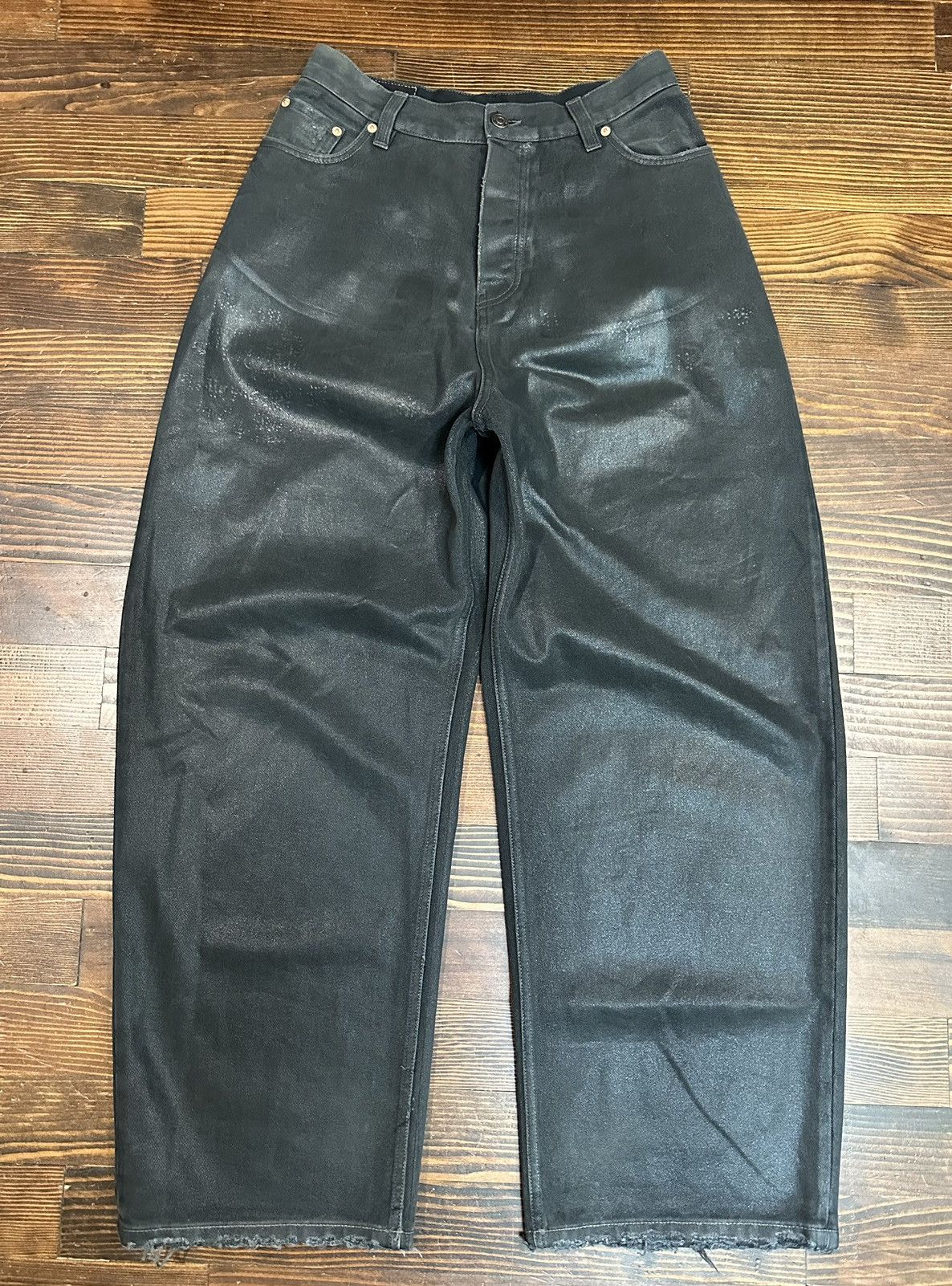 Balenciaga Balenciaga fw22 360° runway waxed/coated baggy jeans