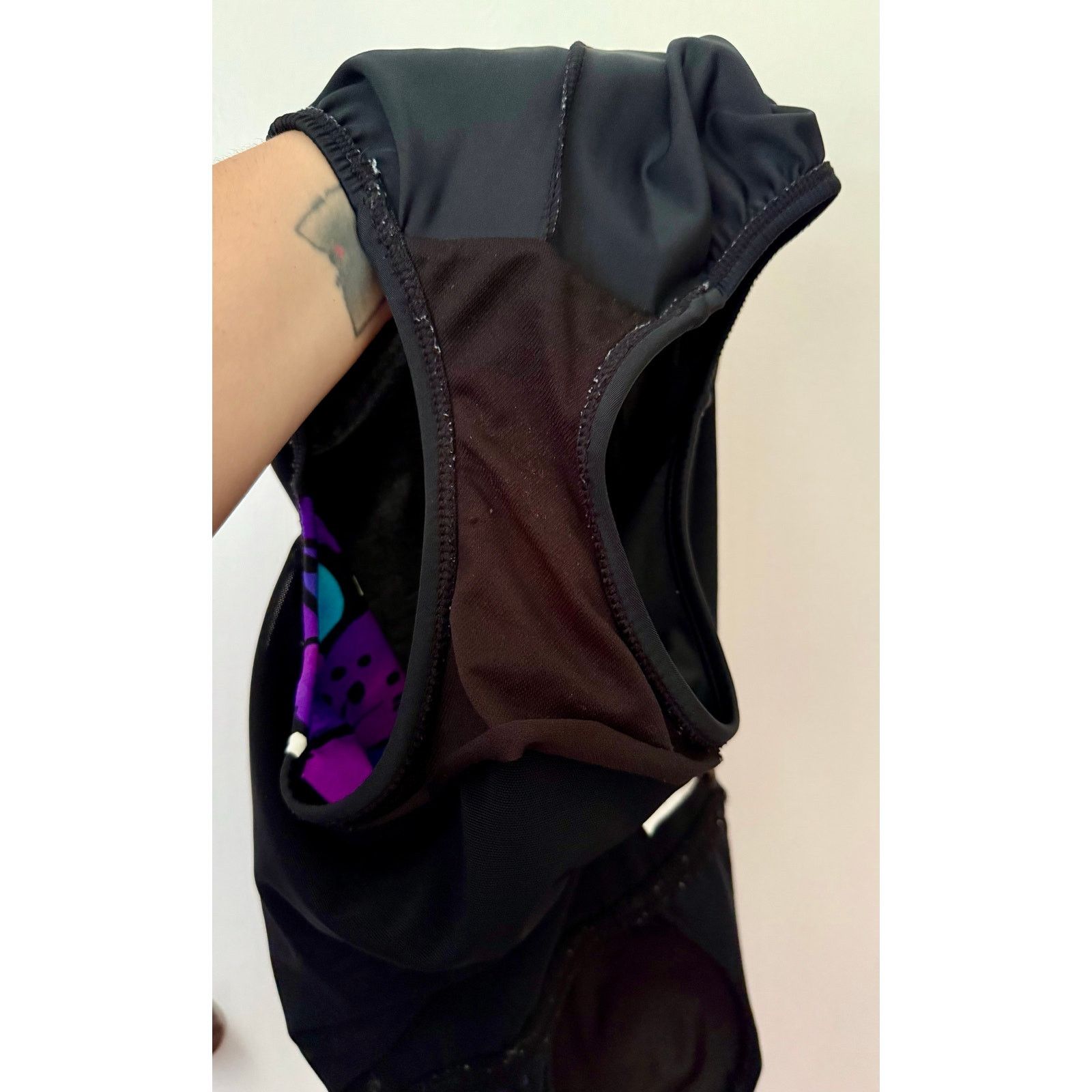 Vintage Vintage Robby Len Purple Black Floral One Piece Swim Suit 12 Size ONE SIZE - 7 Thumbnail