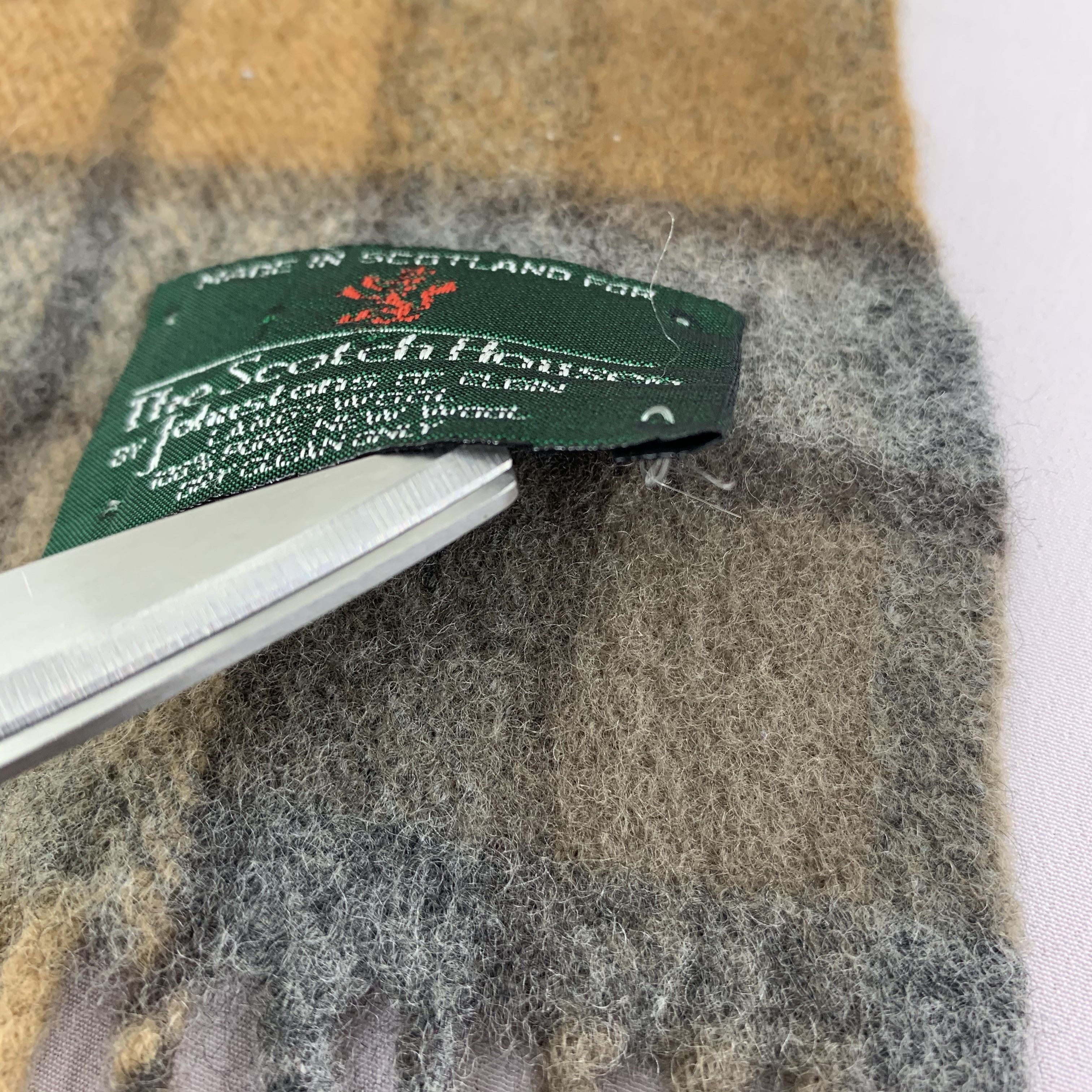 Johnstons Of Elgin Johnstons Of Elgin Scarf Wool Muffler Neck Wrap BL4063 Size ONE SIZE - 5 Thumbnail
