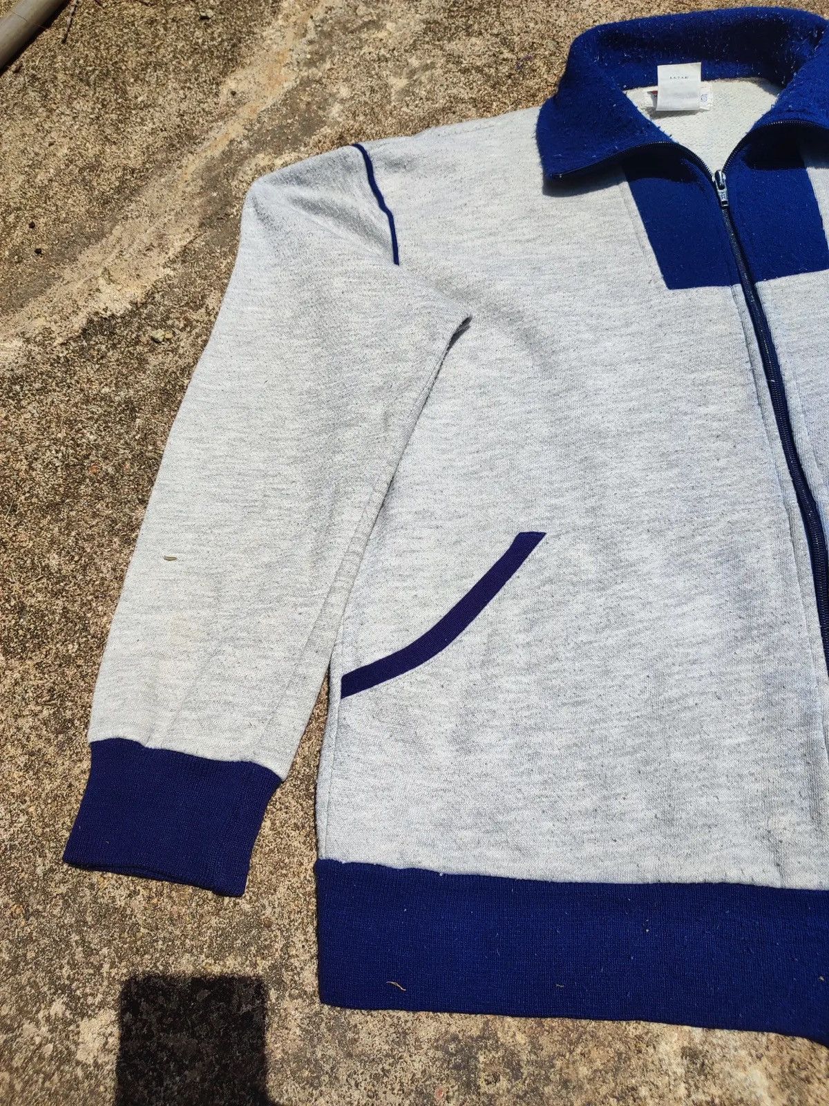 Nike Vintage 80s Nike Sportswear Full-Zip Track Jacket Grey/Blue Size US L / EU 52-54 / 3 - 5 Thumbnail
