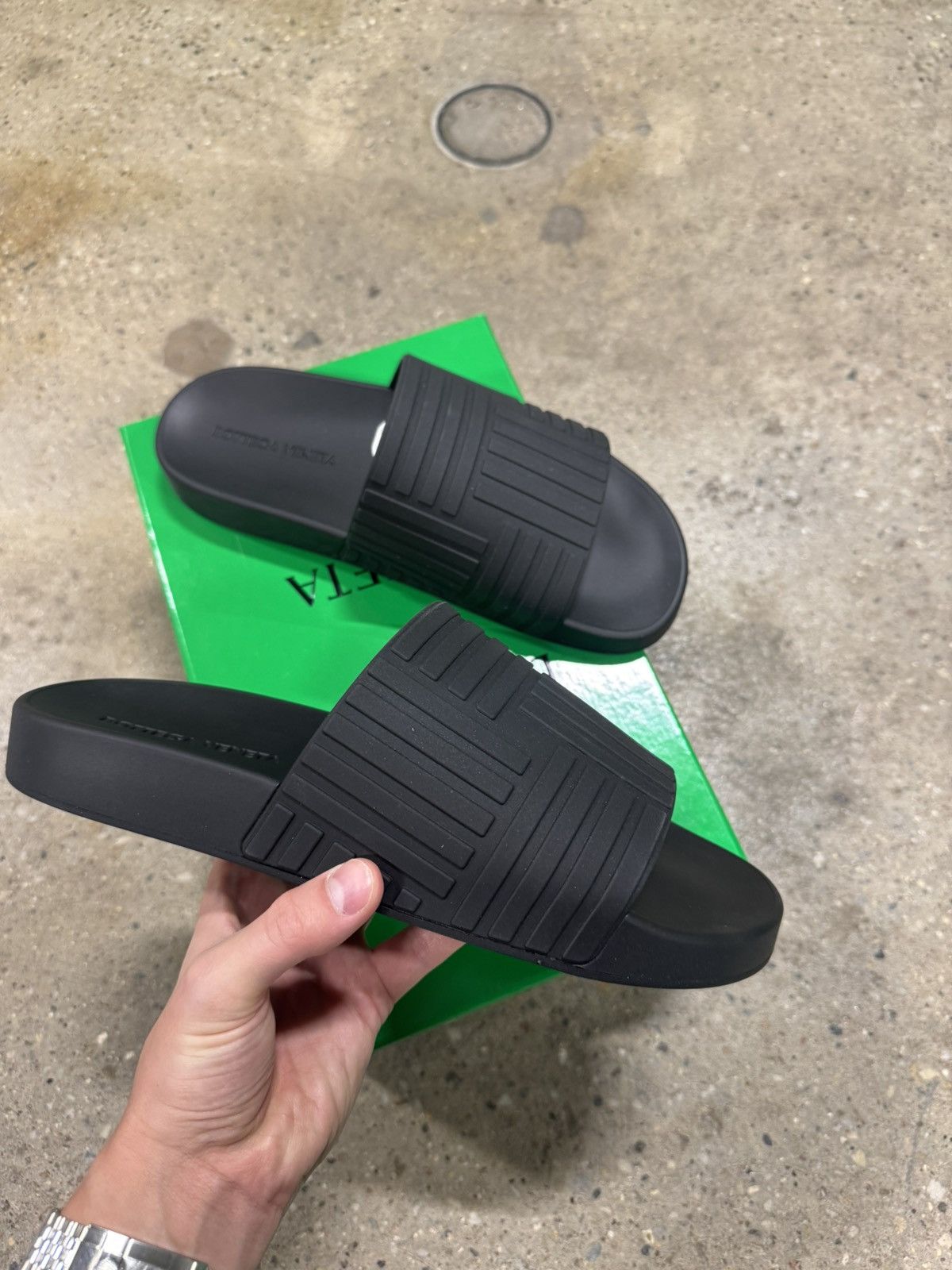 Bottega Veneta Bottega Veneta Embossed Rubber Slides NEW 550$ Size US 7 / EU 40 - 3 Thumbnail