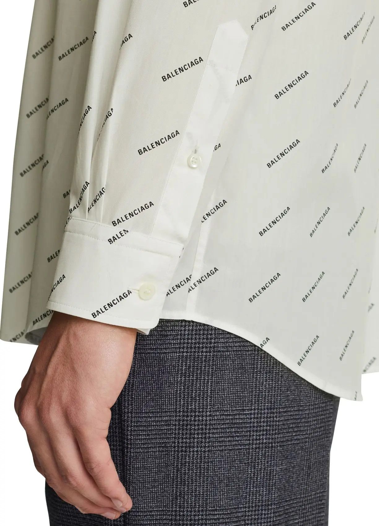 Balenciaga o1mt1gz0924 Allover Logo Normal Fit Shirt in White/Black Size US XXS / EU 40 - 5 Thumbnail