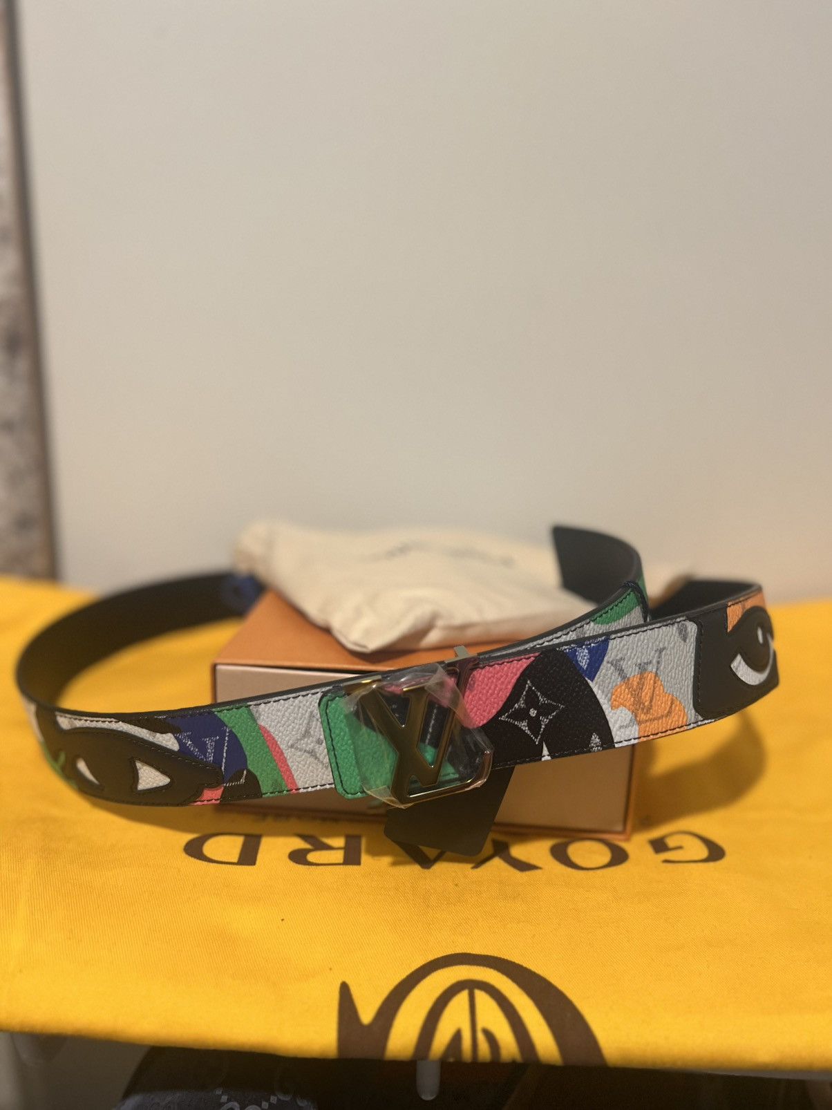 Louis Vuitton Louis Vuitton LV Kid Super Reversible Belt Size 44 - 5 Thumbnail