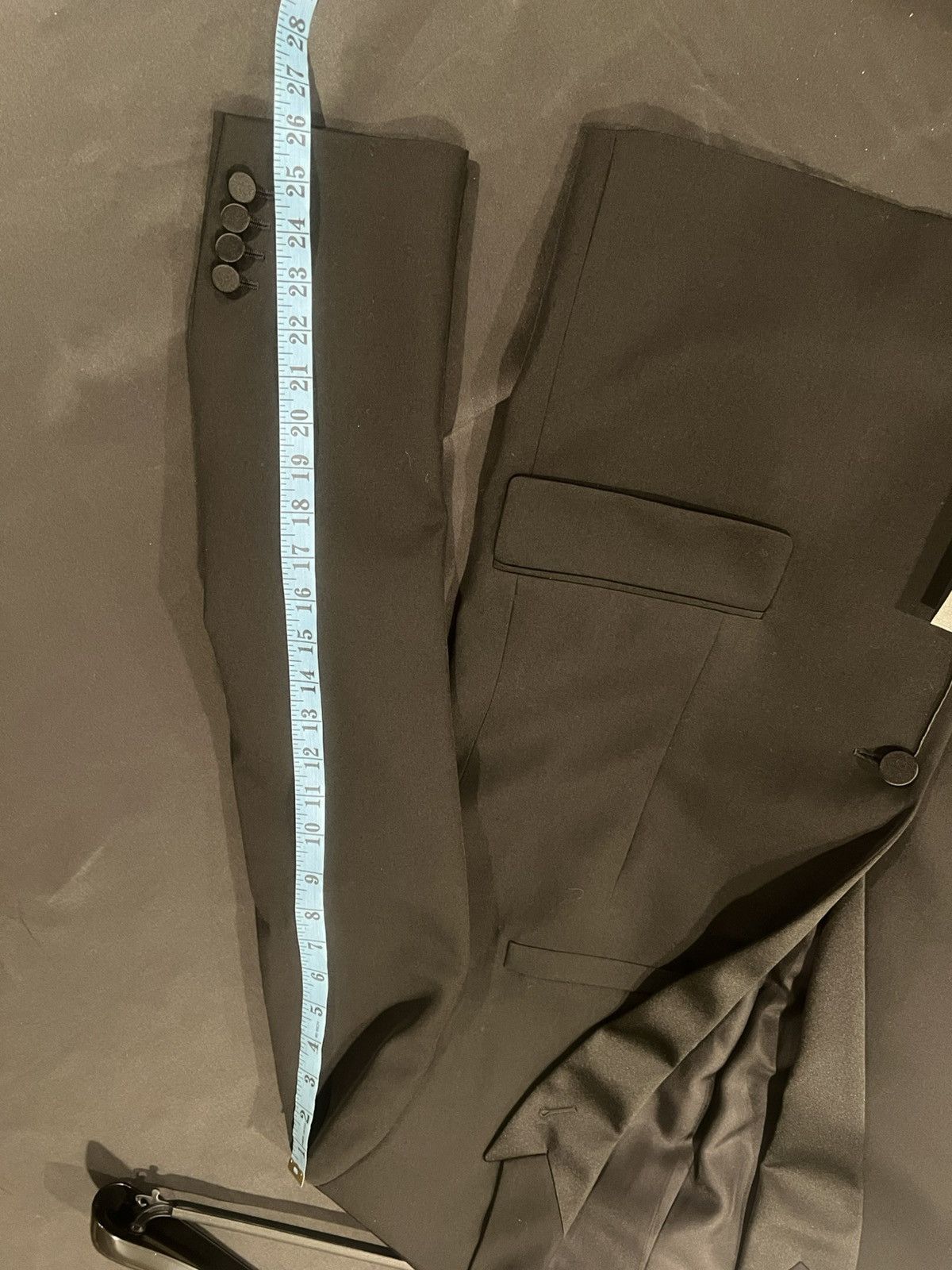 Saint Laurent Paris Saint Laurent men’s tuxedo blazer. 54/44. $3290 Size 44R - 4 Thumbnail