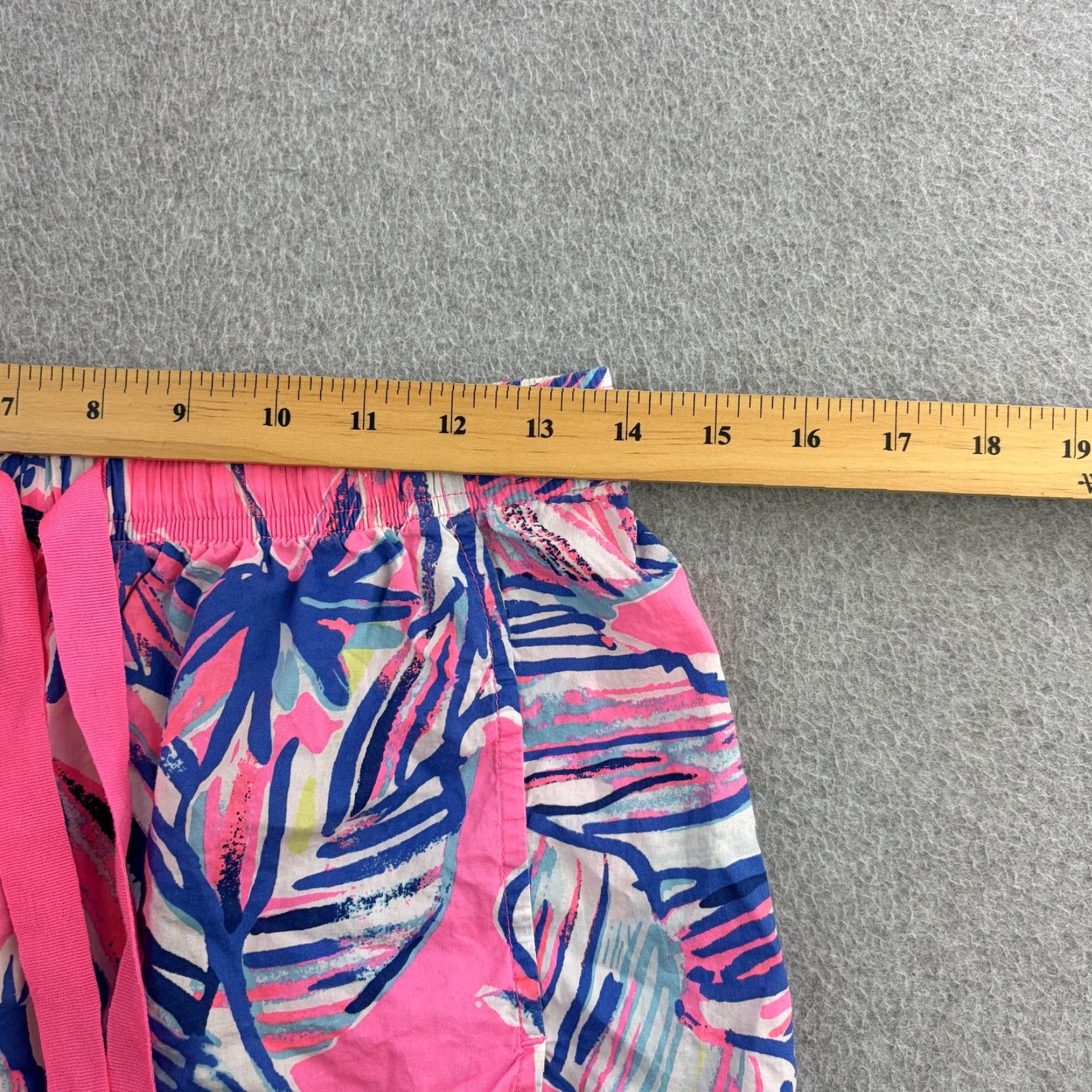 Lilly Pulitzer Lilly Pulitzer Shorts Womens XS Pink Blue Tropical Print Drawstring Beach Summer Size 26" / US 2 / IT 38 - 2 Thumbnail