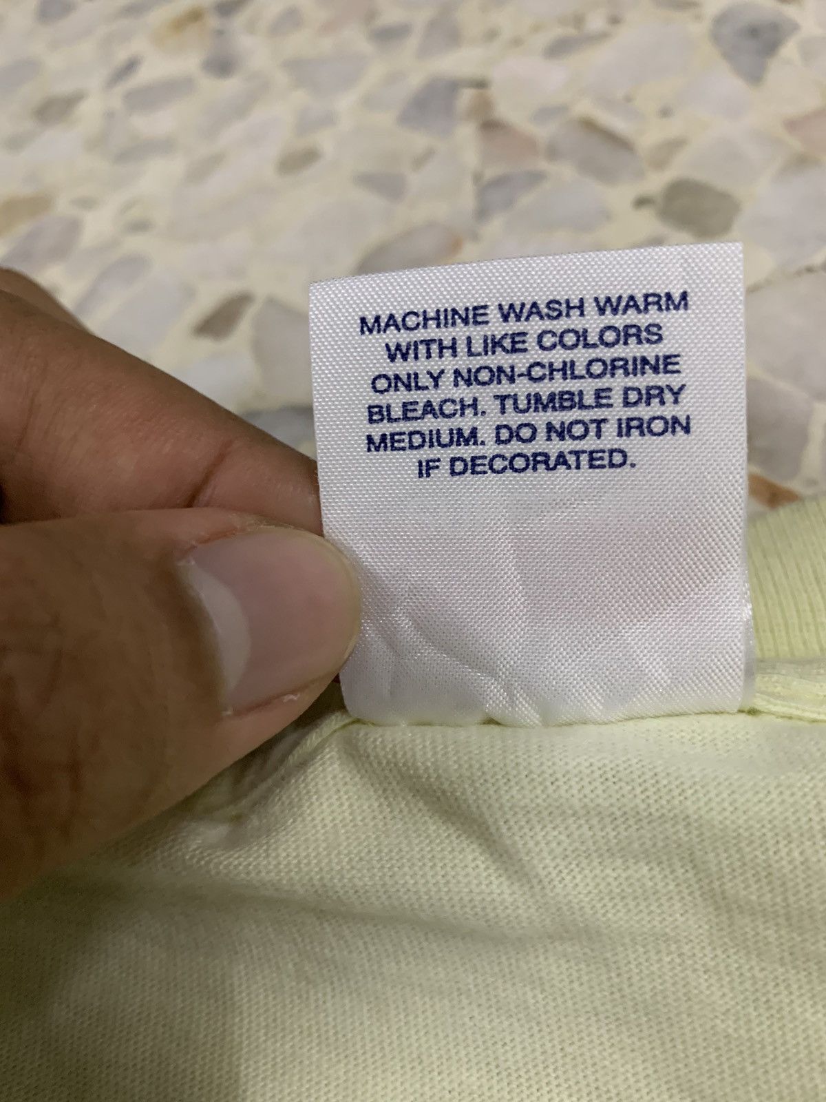 Supreme SUPREME PLAIN YELLOW TEE Size US L / EU 52-54 / 3 - 4 Thumbnail