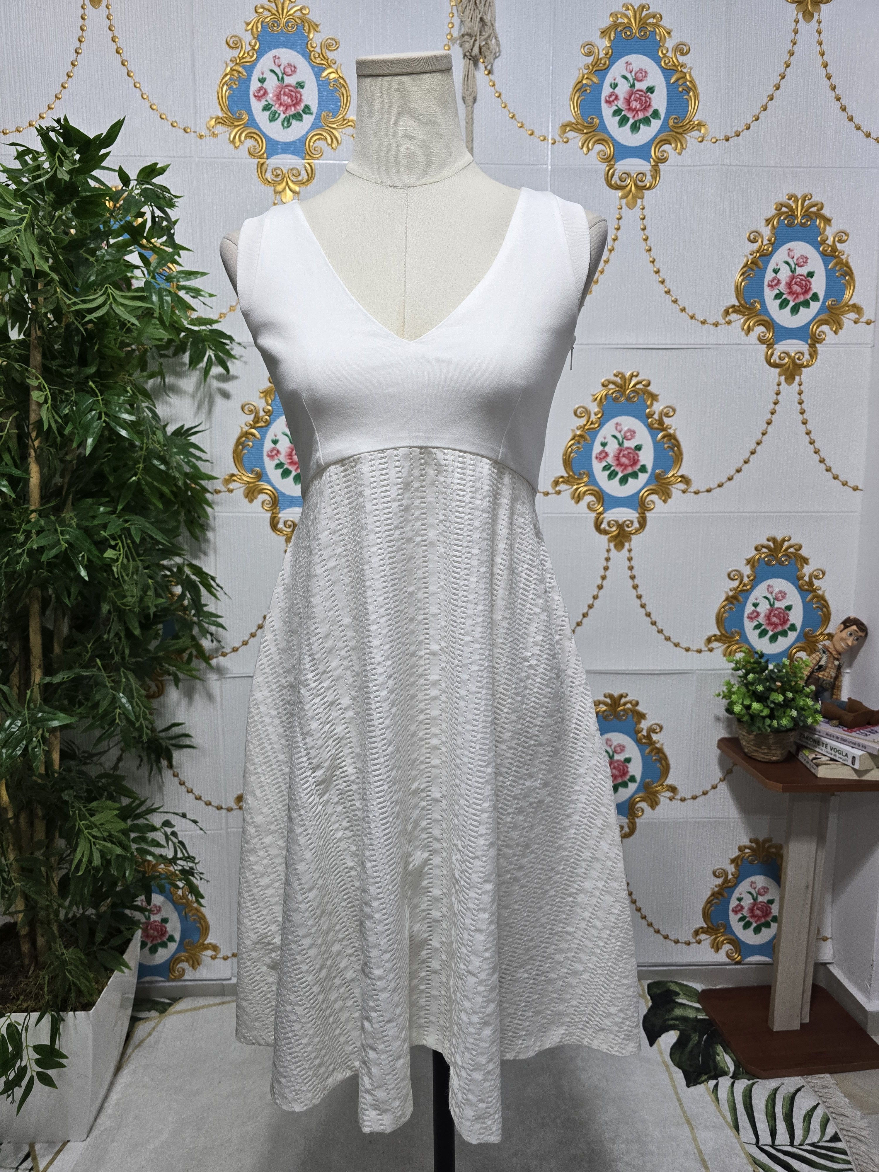 Emilio Pucci EMILIO PUCCI dress size Small LUXURY EXCELLENT CONDITION Size S / US 4 / IT 40 - 1 Thumbnail