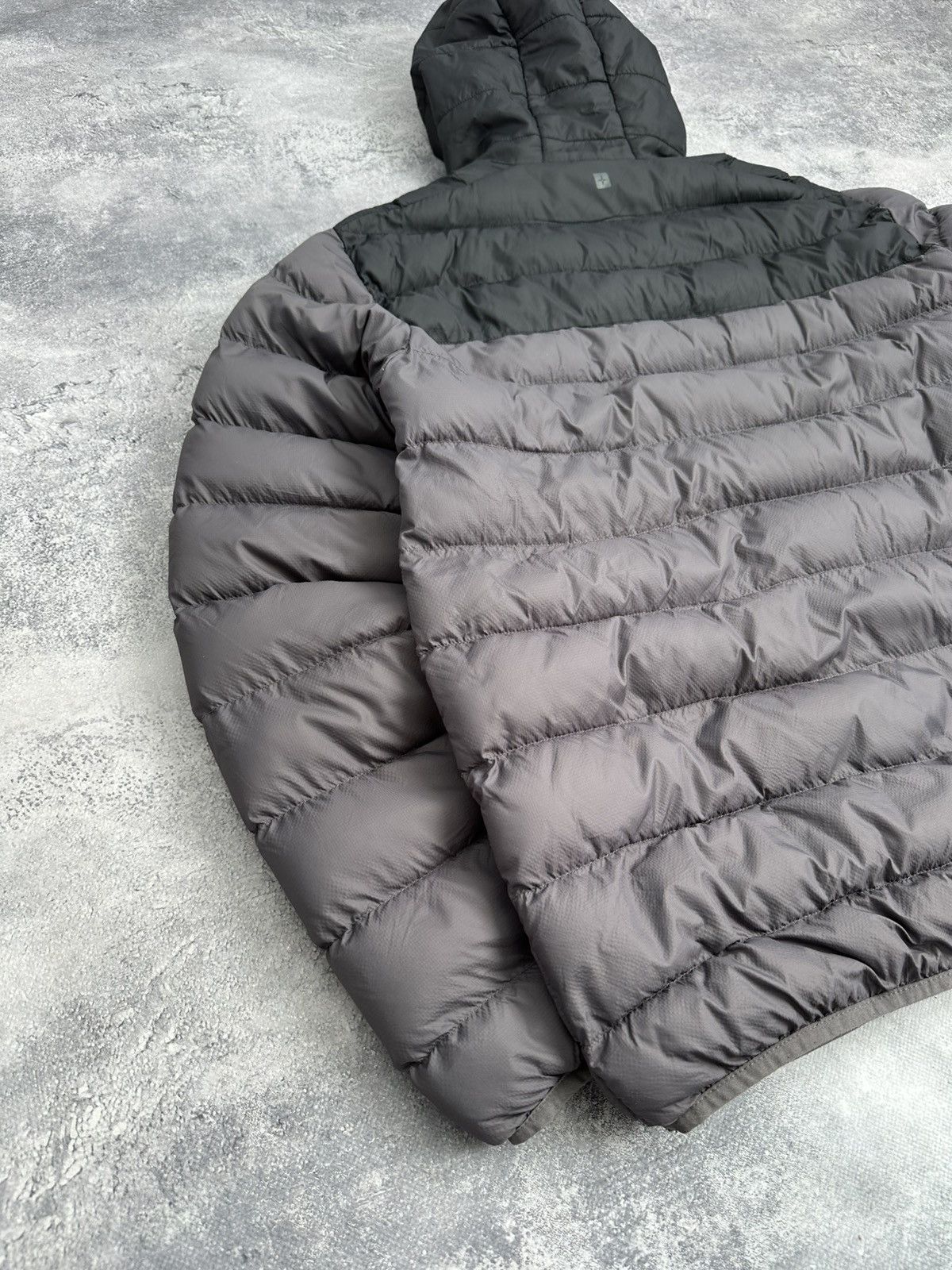 Mountain Hardwear Mountain Warehouse Grey Winter Puffer Jacket Outdoor Size M Size US M / EU 48-50 / 2 - 18 Thumbnail