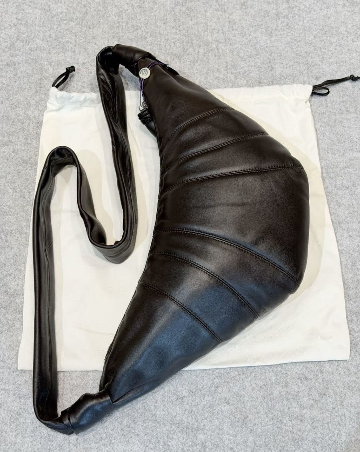 Lemaire Lemaire Chocolate Lambskin Croissant Crossbody Bag KKKK9 Size ONE SIZE - 3 Thumbnail