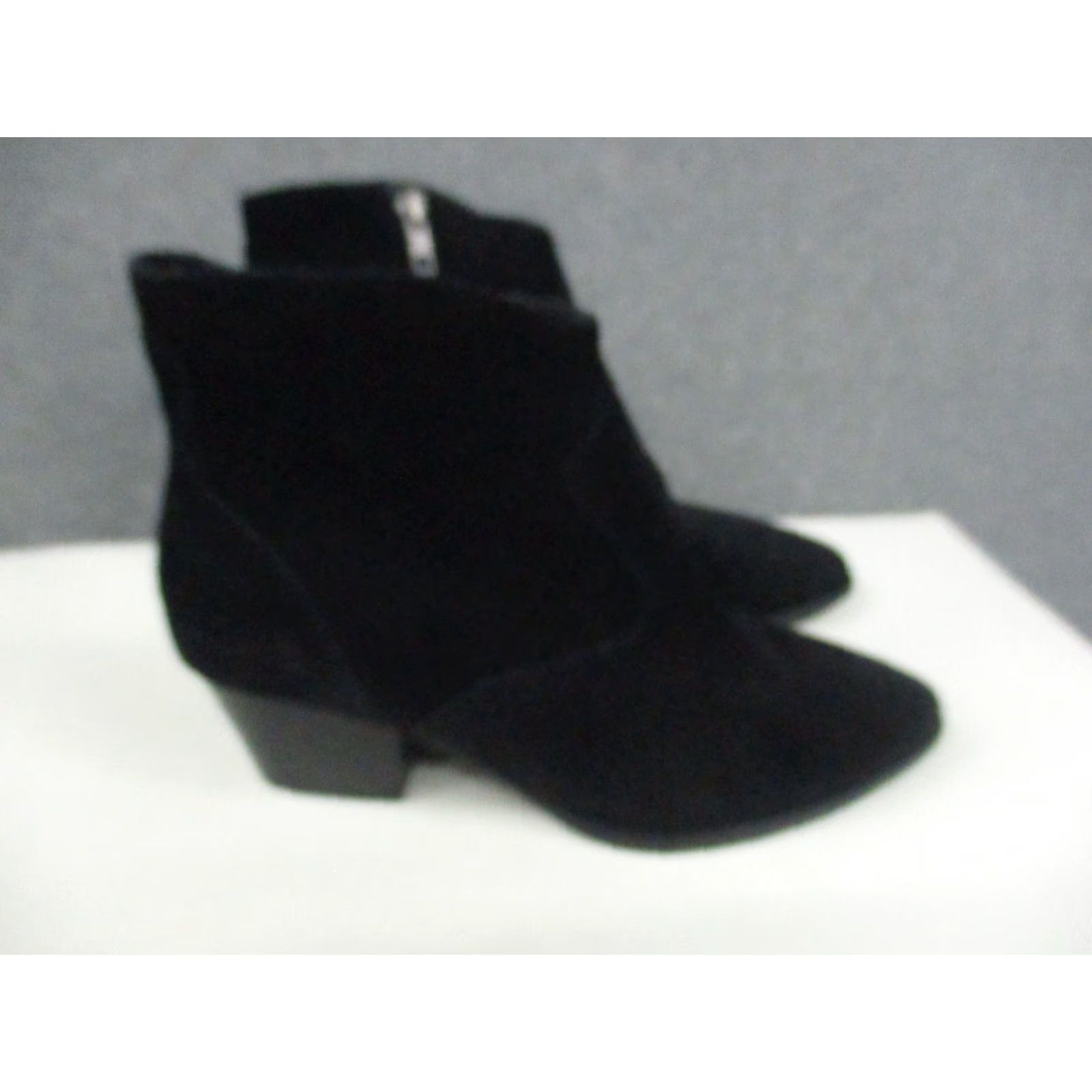 ASH Ash Booties 38 Leather Black Women Suede Zip Boots EUC Ash Henna Western Contemporary Charcoal Black Leather Ankle Bootie Womens Shoes Size US 8 / IT 38 - 3 Thumbnail