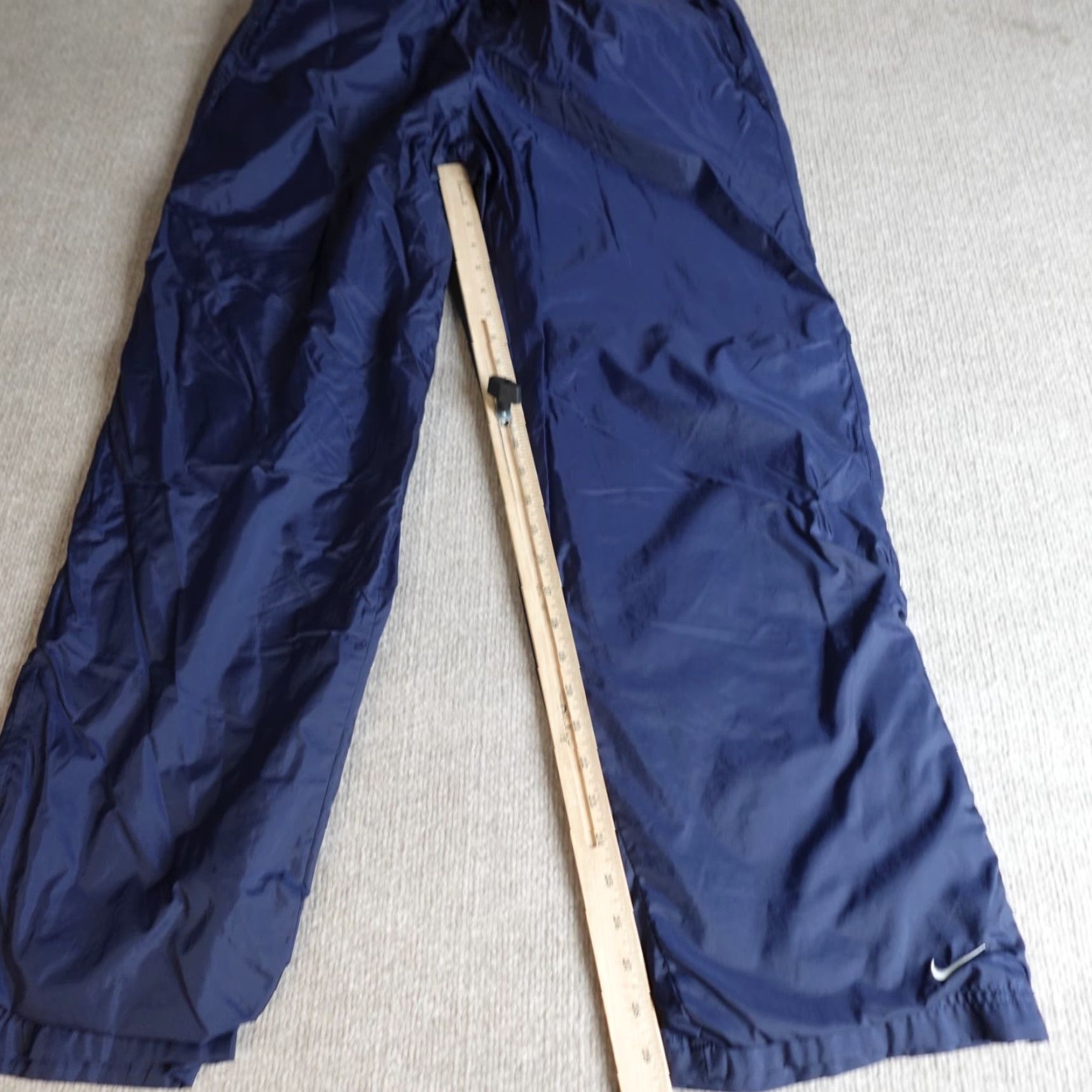 Nike VINTAGE Nike Pants Large Blue Nylon Solid Lined Drawstring Men Track Pants Regular SIZE L Blue Nike Shirt? Size US 33 - 2 Thumbnail