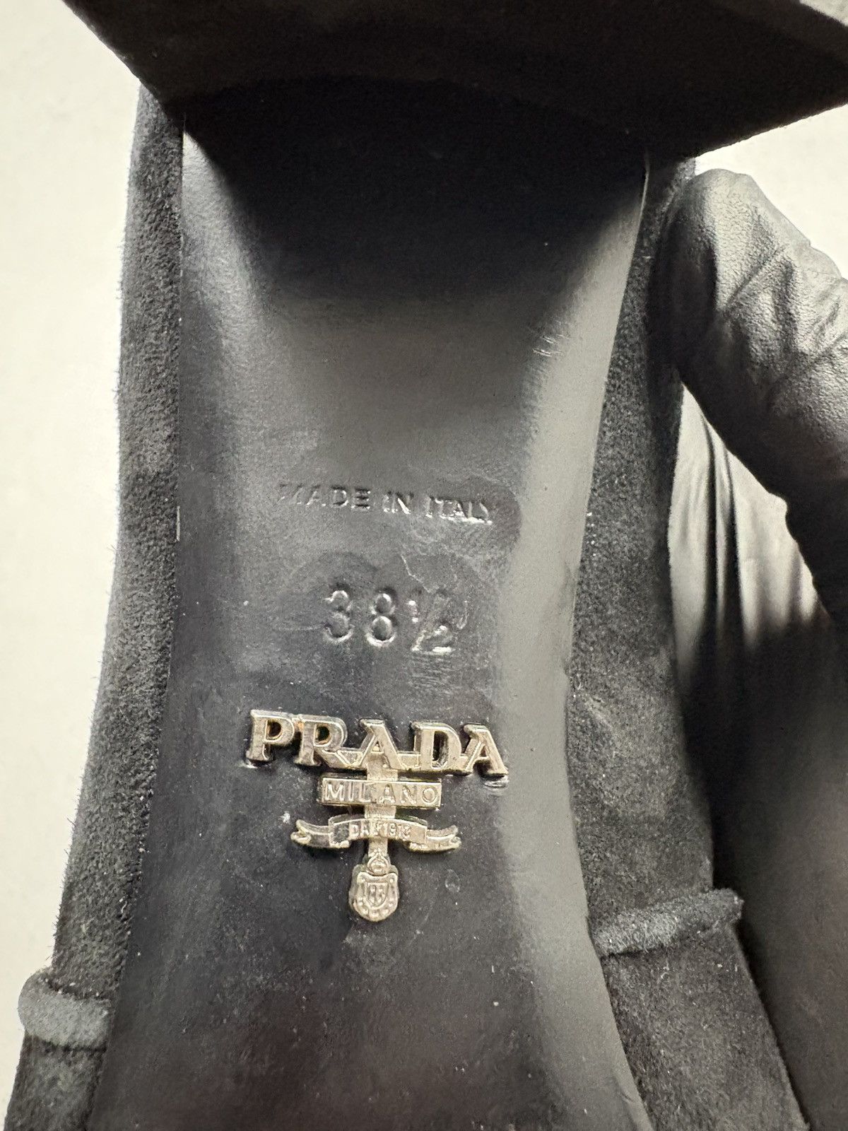 Prada Prada Milano Suede Logo Strap Block Heel Loafers Black 38.5 Size US 8.5 / IT 38.5 - 23 Thumbnail