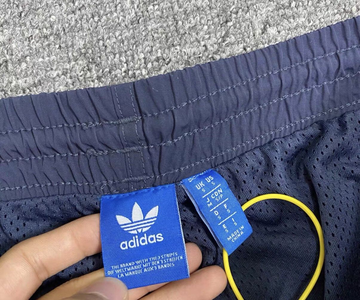 Adidas adidas Track Pants J16 Size US 32 / EU 48 - 3 Thumbnail