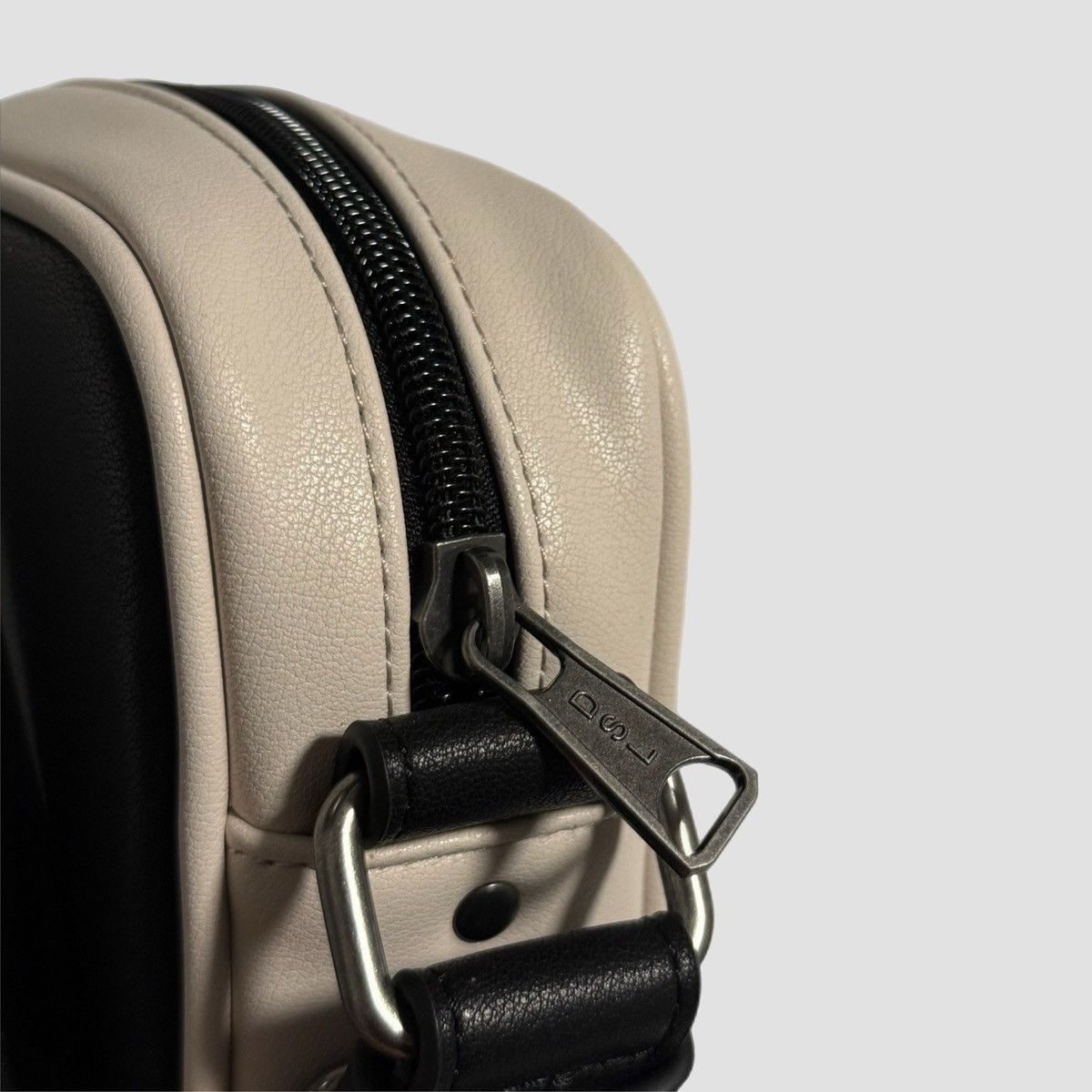 Diesel Diesel Igny Cross Bodybag Afterglow Black Size ONE SIZE - 3 Thumbnail