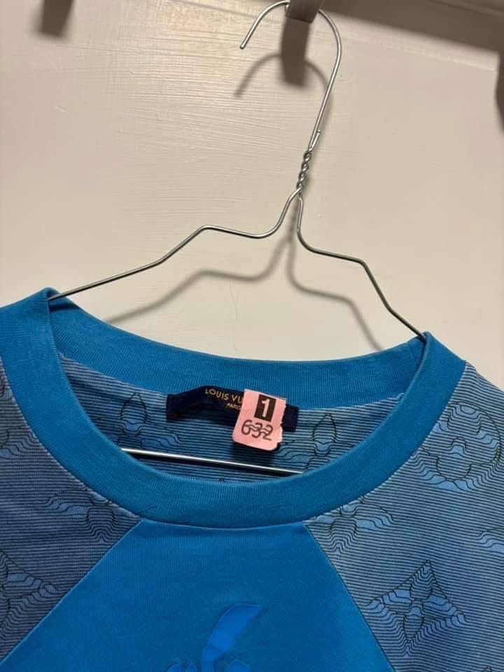 Louis Vuitton Lv2054 tee Size US M / EU 48-50 / 2 - 4 Thumbnail